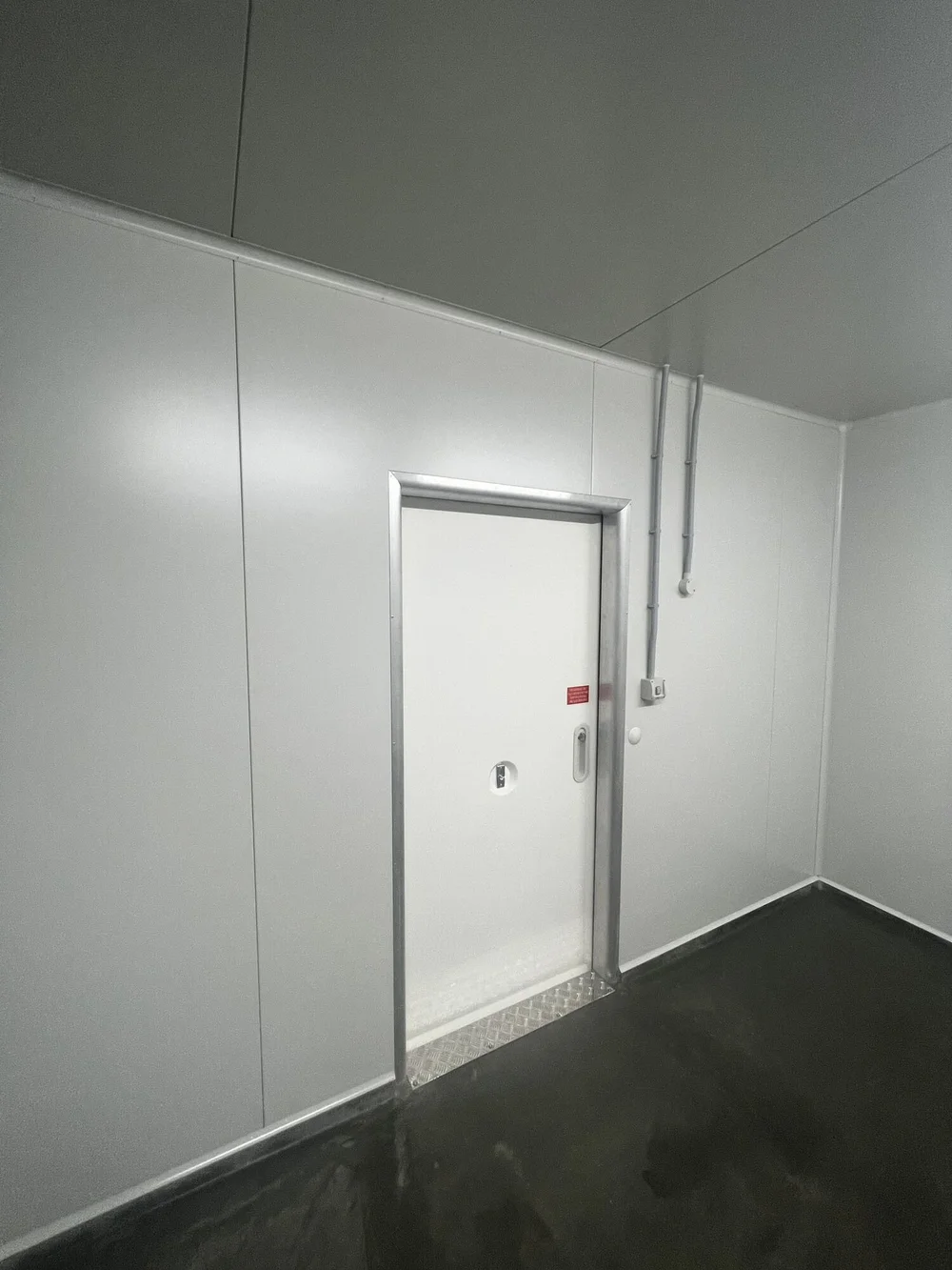 Coolroom door, Coomera Lodge Hotel