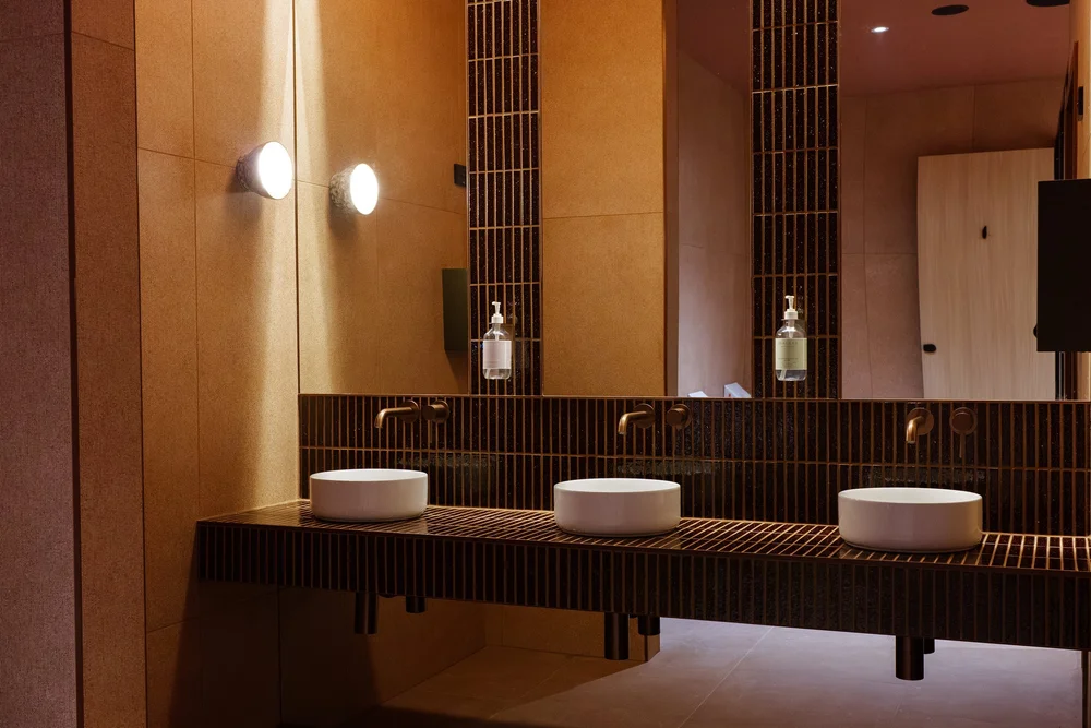 Vanities and basins, The Spinnaker