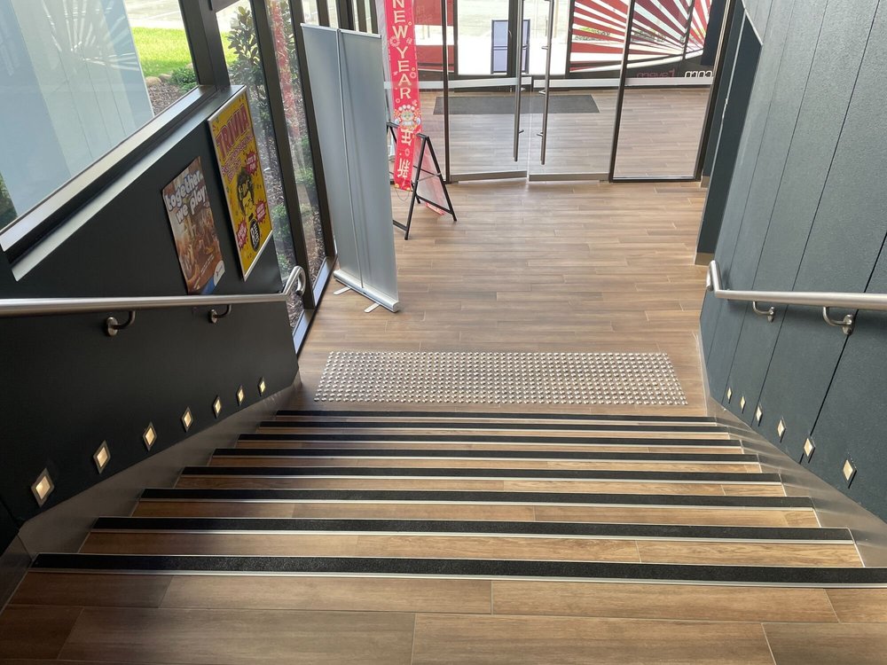 Stairs from the top landing, Runcorn Tavern