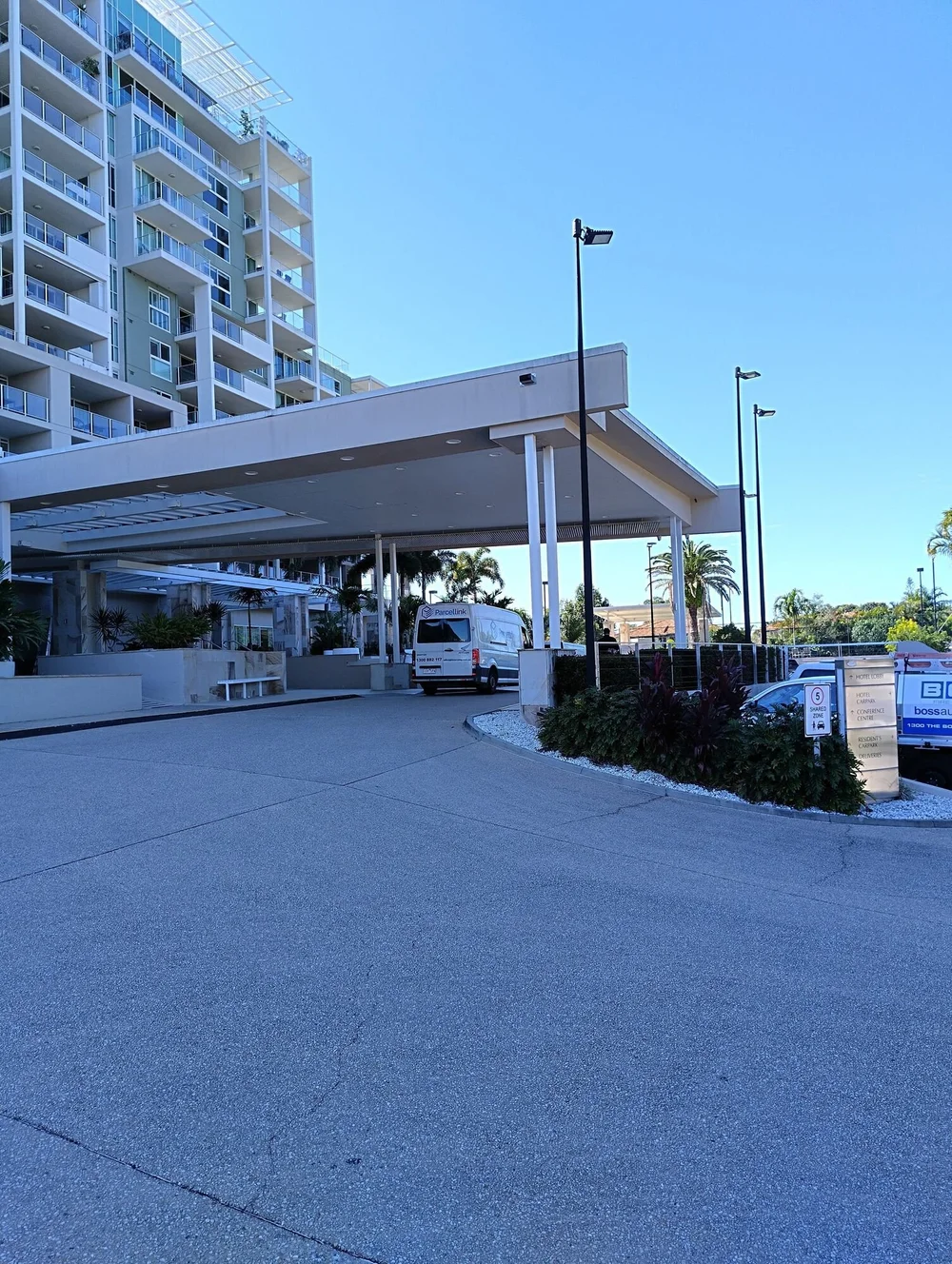 Resort entry, Pelican Waters Golf Resort