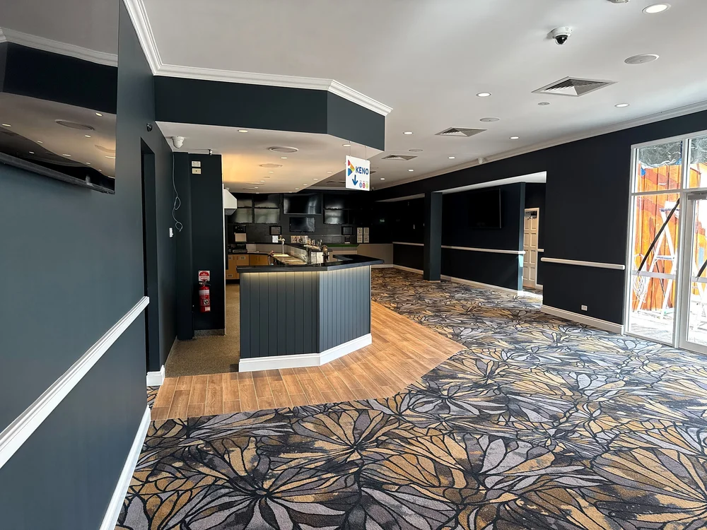 Lounge and bar, Karalee Tavern