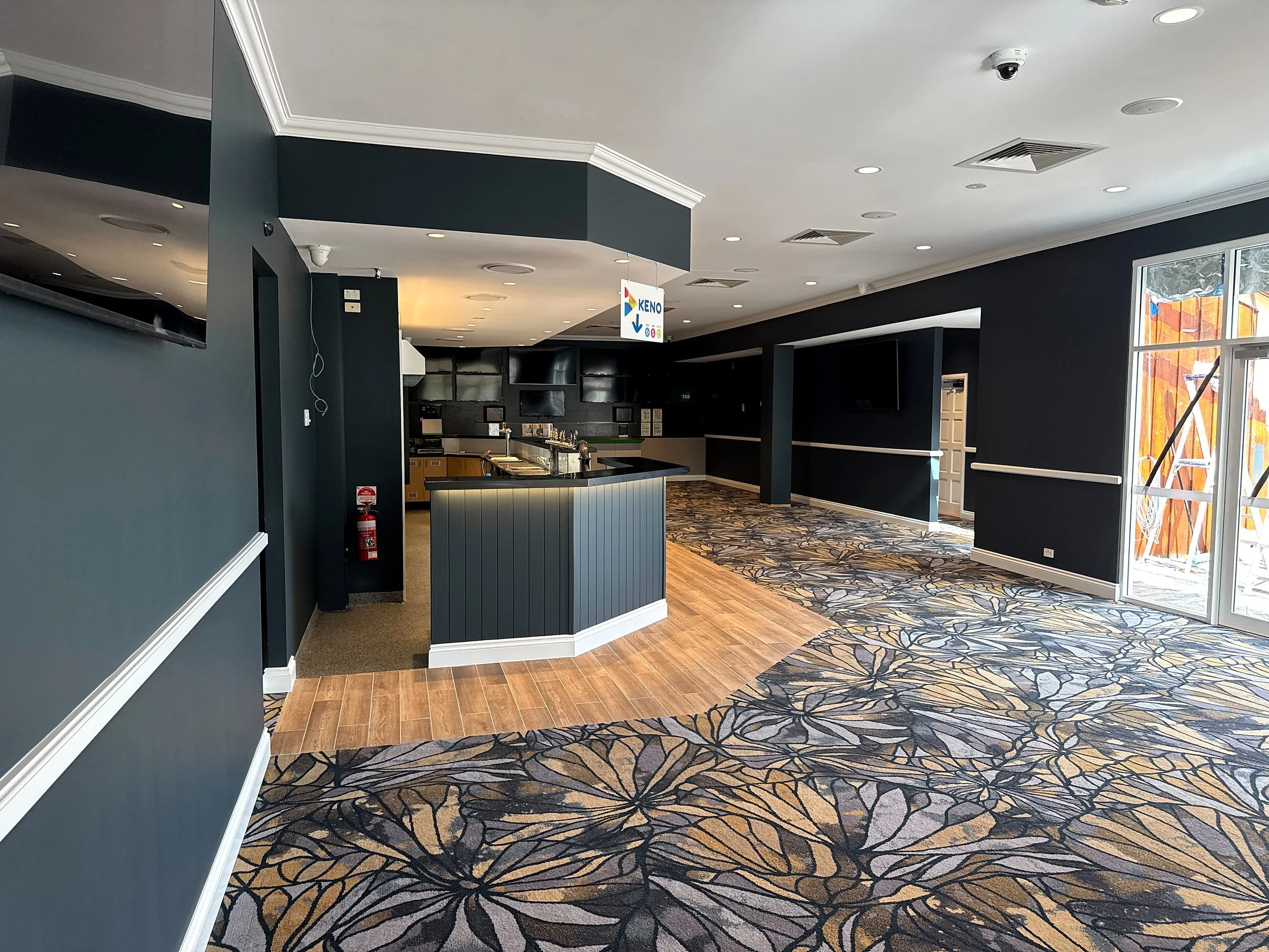 Lounge and bar, Karalee Tavern
