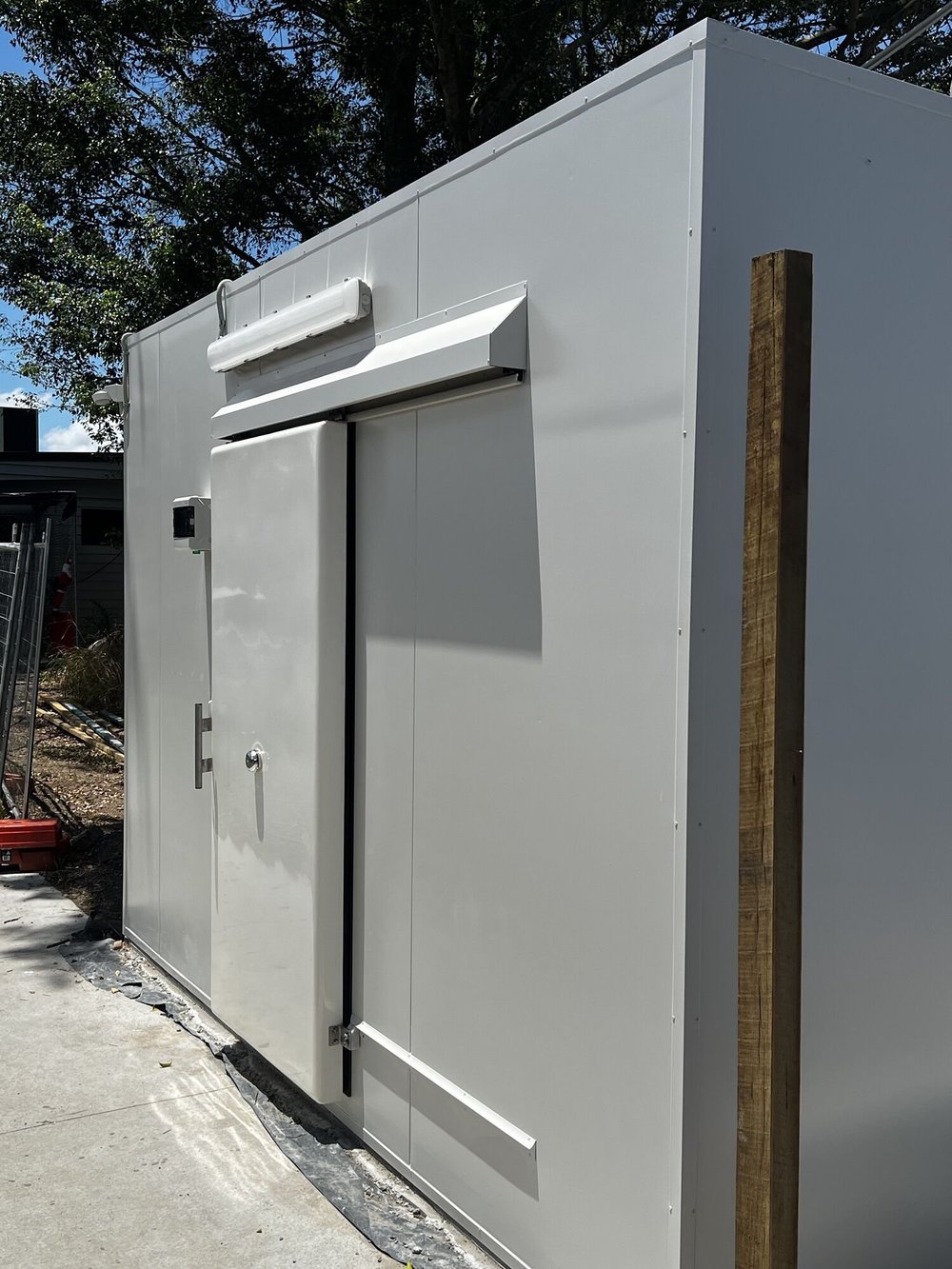 Coolroom exterior, Coomera Lodge Hotel