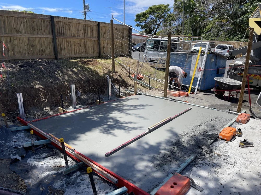 The slab pour, Coomera Lodge Hotel