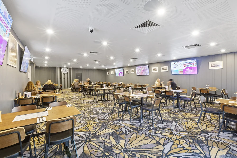Bistro and outdoor dining, Railway Hotel