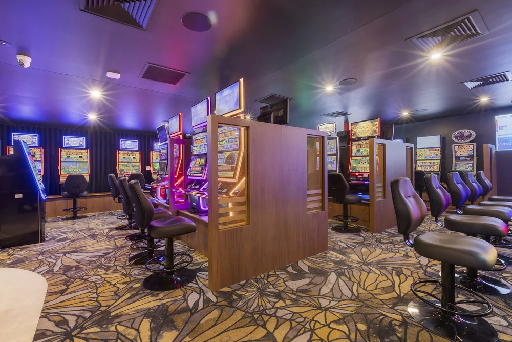 Gaming room, Railway Hotel
