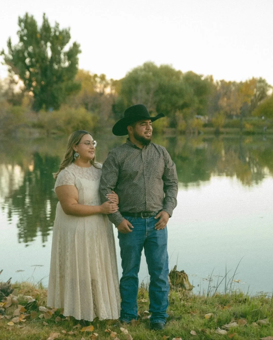 Apparently there were so many cute moments during this session that I ended up delivering close to 200 images 😂 for context I promise 20 for a mini session ! 🫶🏼 

The colors were just gorgeous and the girls were so cute. 🫶🏼 I am always booking n