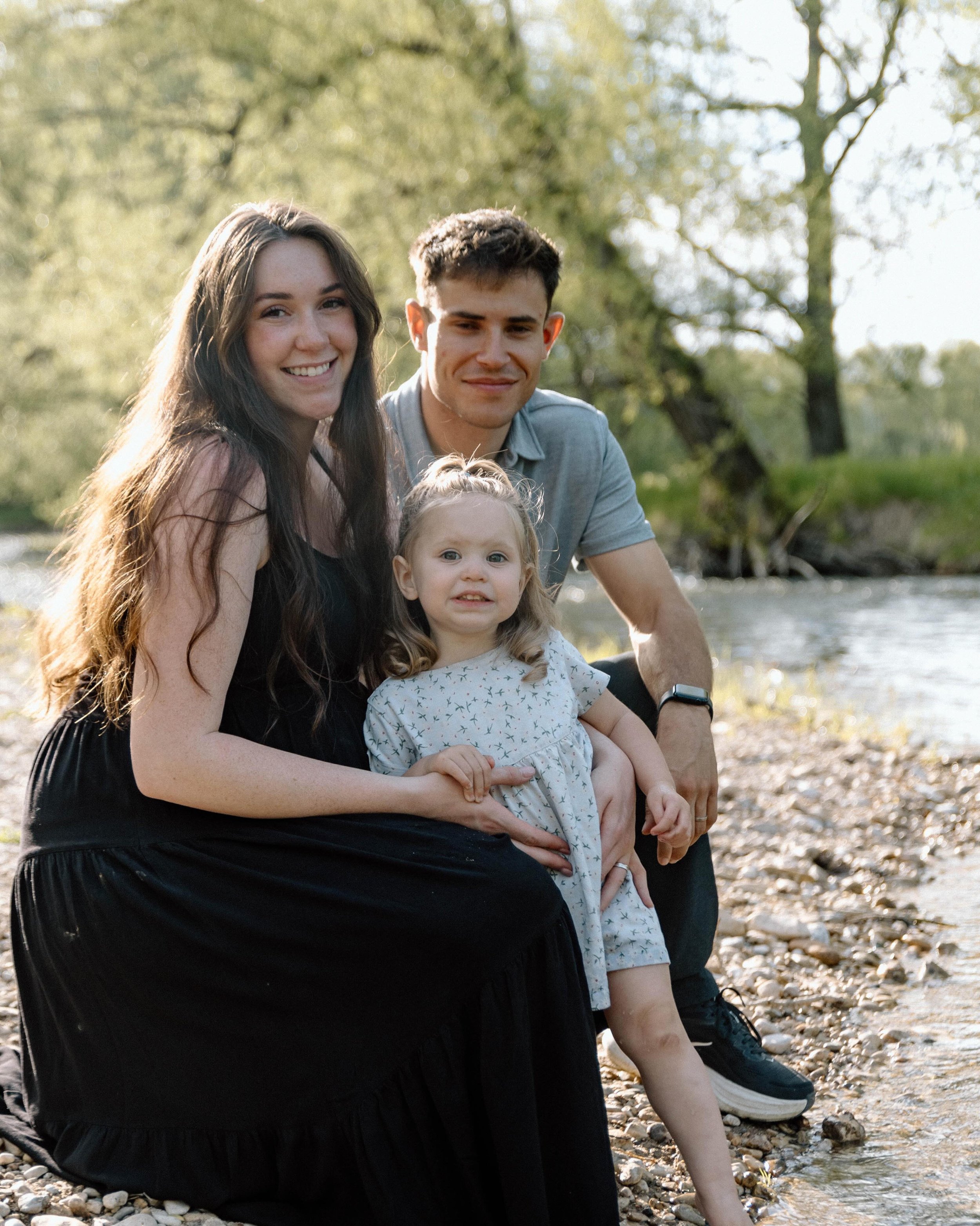 Katelyn + Cooper 💕  we are just waiting on that little man to come any day 💕 scroll to the end&mdash; there&rsquo;s some cool tricks you&rsquo;ve gotta see. 

#wyomingphotographer #wyomingnewbornphotographer