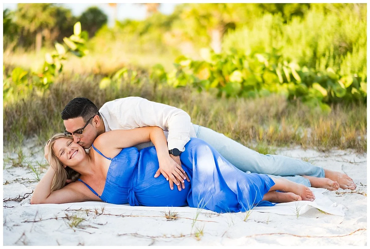 Fort Myers maternity photographer capturing beach maternity portraits
