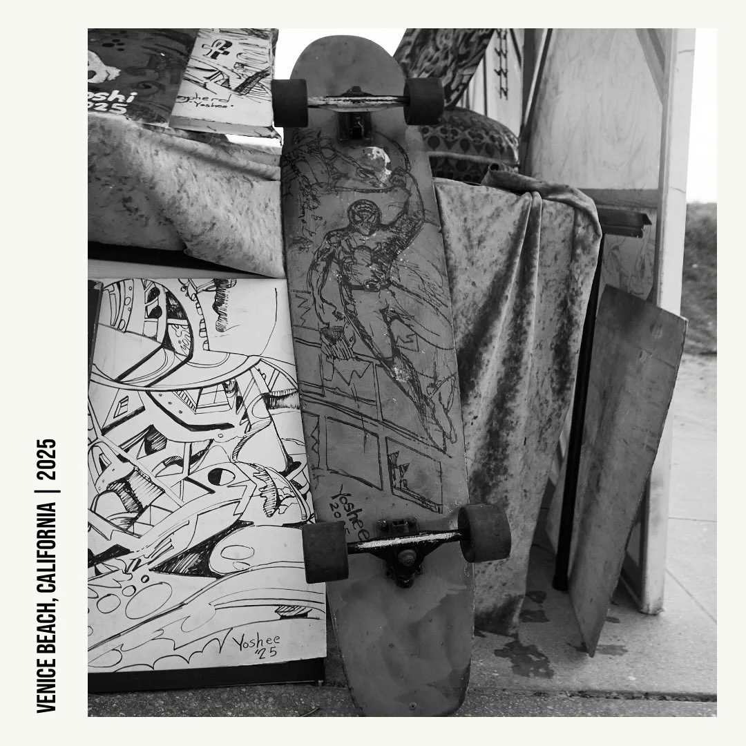 Venice Beach, California 🇺🇸 

#skateboard #spiderman #streetphotography_bw