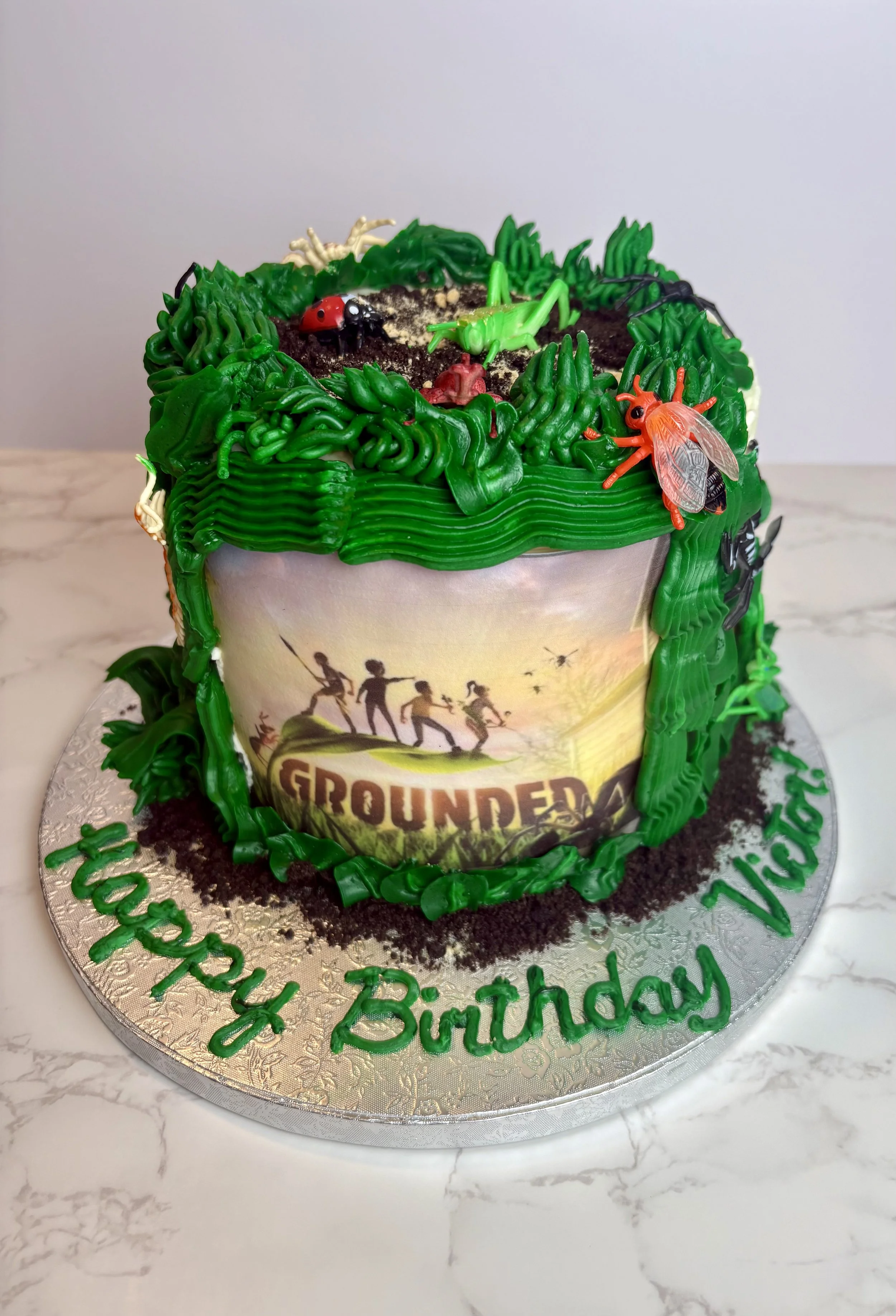 Custom 6 inch video game "Grounded" theme cake