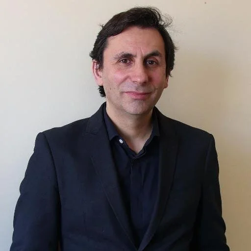 Dinis Guarda: Ztudium, Founder & Award-Winning Social Media Influencer in Fintech, AI, Blockchain and Metaverse