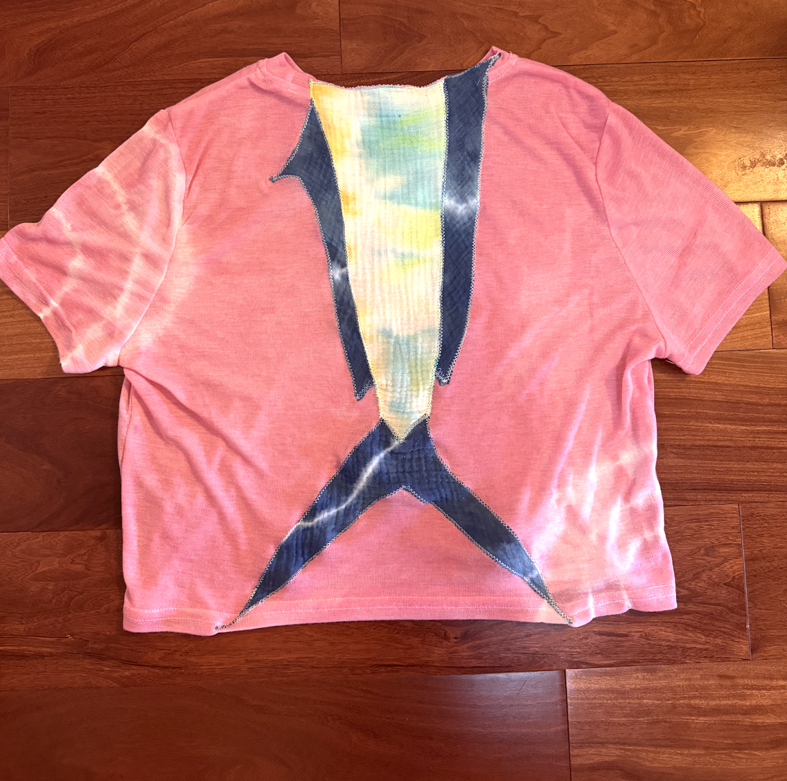 Mahi Tail Tee
