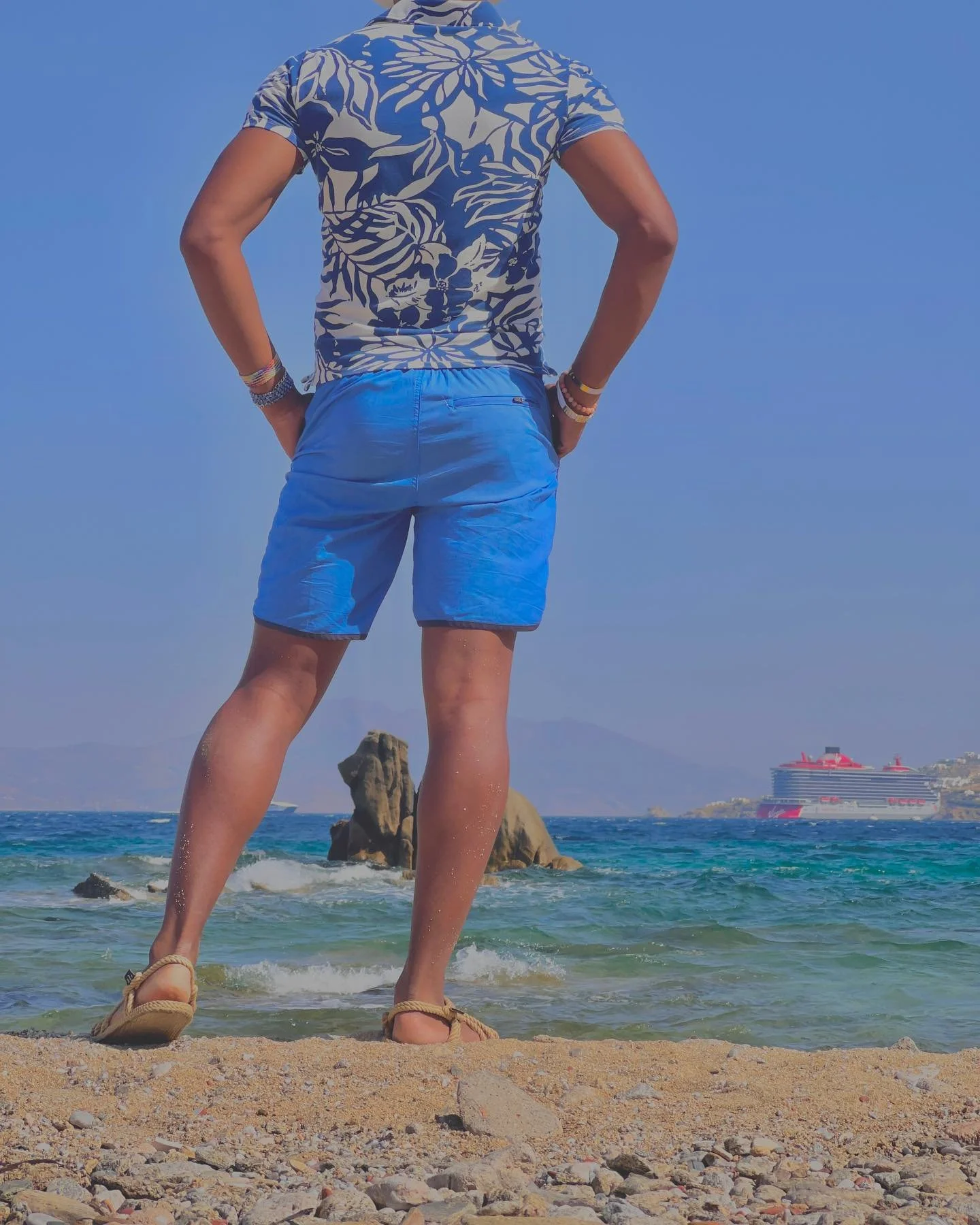 ɪ ꜱᴘʏ ᴡɪᴛʜ ᴍʏ ʟɪᴛᴛʟᴇ ᴇʏᴇ &hellip; ᴀ ᴄʀᴜɪꜱᴇ ꜱʜɪᴘ 🚢 🔎
&bull;
&bull;
&bull;
#ᴛʀᴀᴠᴇʟ #ɢʟᴏʙᴀʟ #ᴄʀᴜɪꜱᴇ #ᴛʀᴀᴠᴇʟʙʟᴏɢɢᴇʀ #ʙʟᴏɢɢᴇʀ #ᴘʜᴏᴛᴏɢʀᴀᴘʜʏ #ᴛʀᴀᴠᴇʟᴘʜᴏᴛᴏɢʀᴀᴘʜʏ #ᴄᴀᴋᴇʙʏᴛʜᴇᴏᴄᴇᴀɴ #ᴍᴀʟᴇᴍᴏᴅᴇʟ #ꜰɪᴛɴᴇꜱꜱ #ᴍᴀʟᴇꜰᴀꜱʜɪᴏɴ #ᴍᴀʟᴇ #ᴛʀᴀᴠᴇʟɢʀᴀᴍ