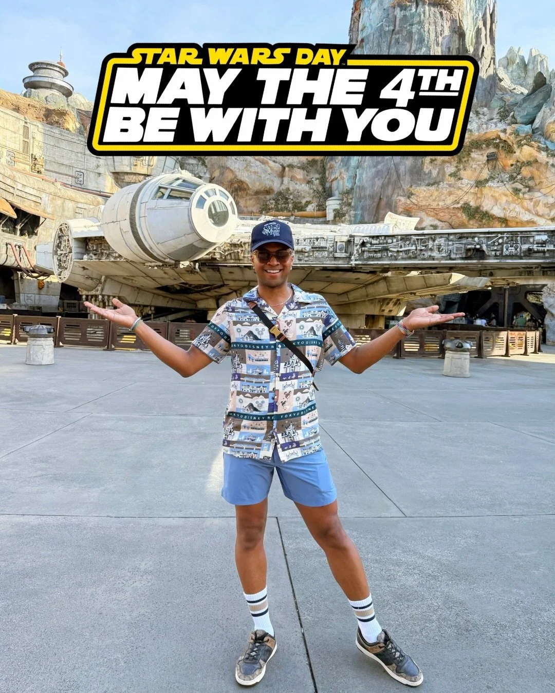 Caught a vibe in a galaxy far, far away ✨ #StarWarsDay 

Took a quick trip to Batuu and left with two new besties&mdash;Chewbacca &amp; Rey 🚀 Who knew Wookiees give the best hugs? 

#MayThe4thBeWithYou #Chewbacca #ReySkywalker #GalaxysEdge