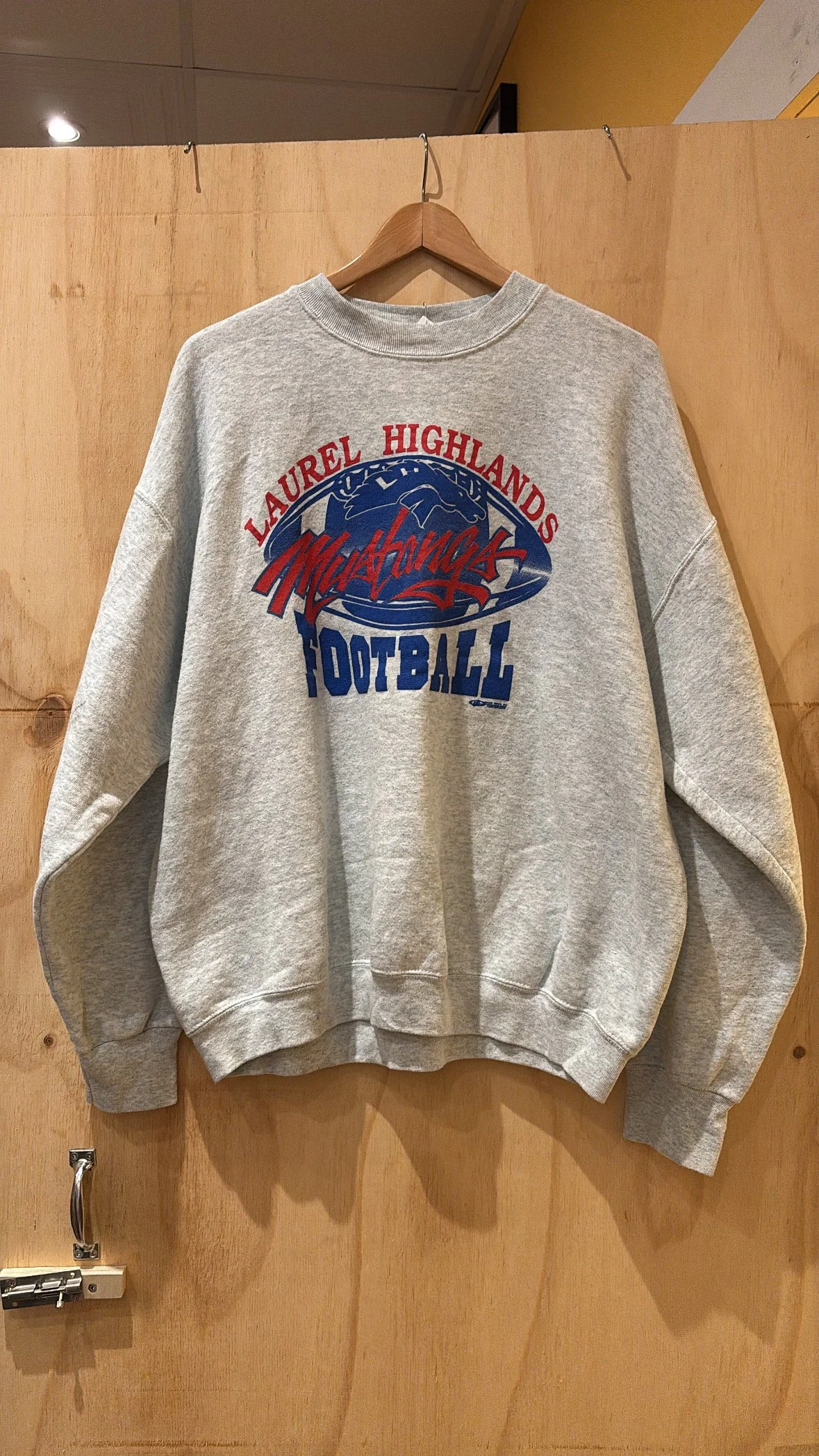Y2K MUSTANGS FOOTBALL CREWNECK