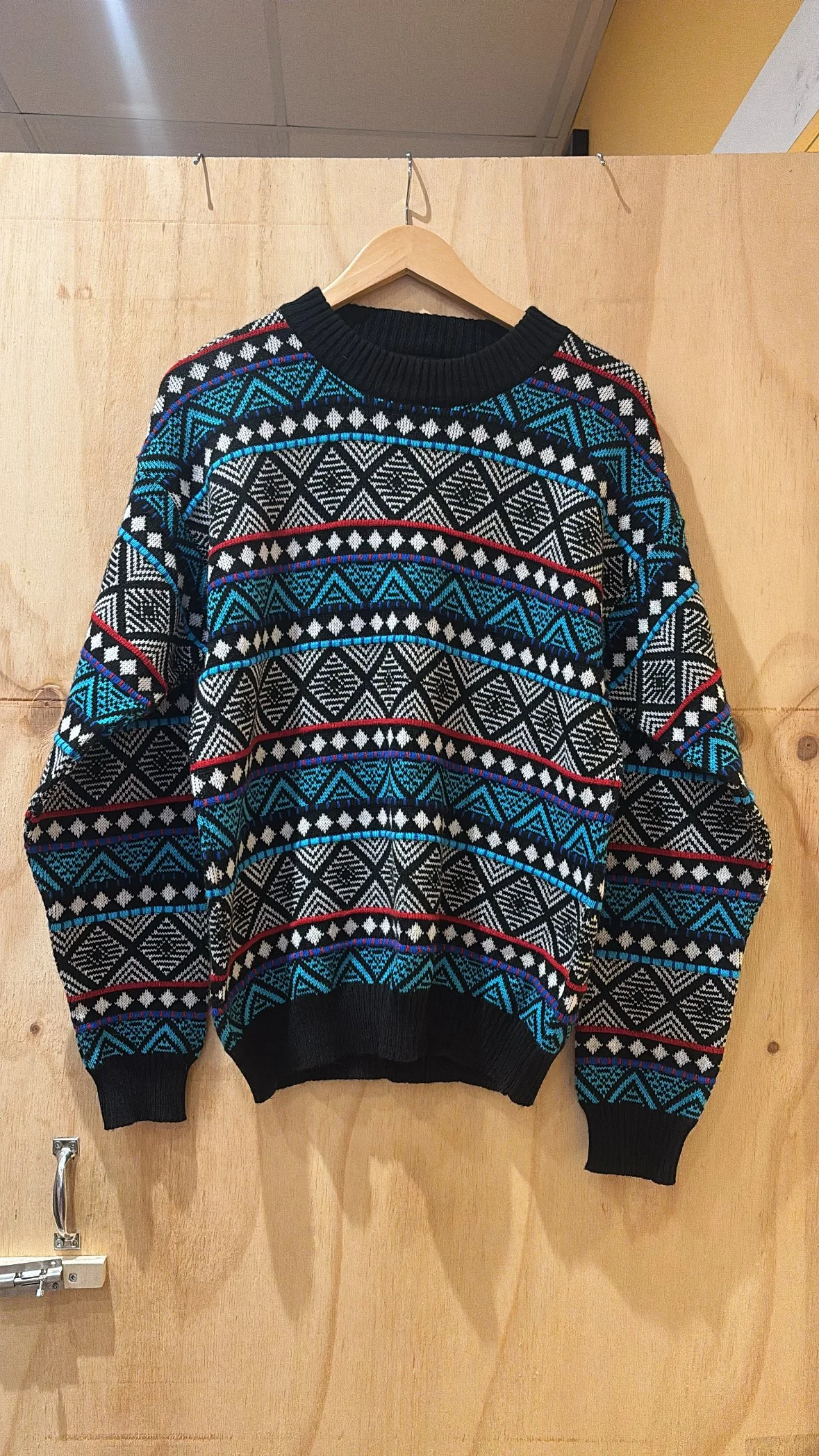 80'S WILD THUNDER 3D KNIT SWEATER
