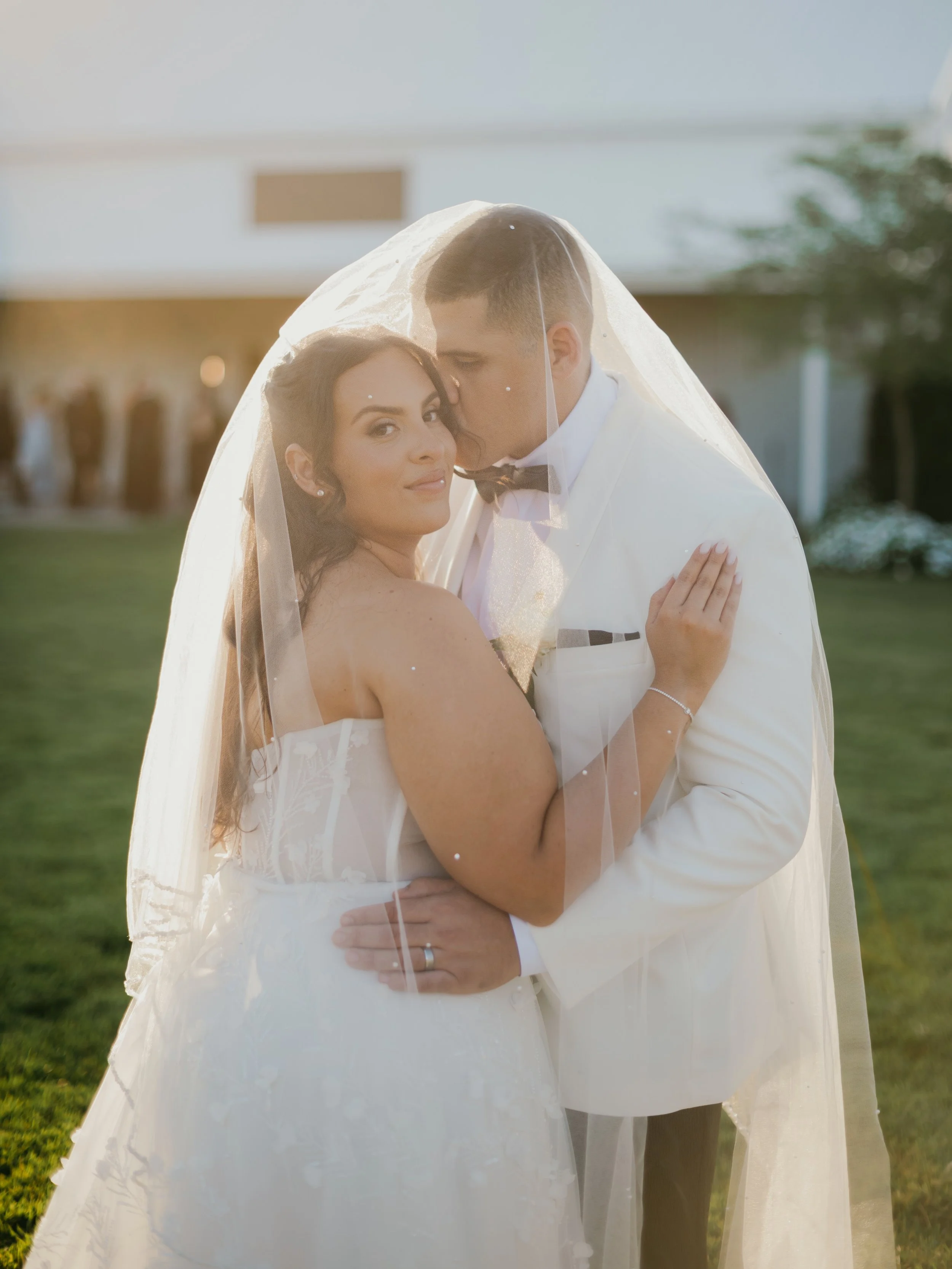 Some of the most beautiful moments are the quiet ones

Planner: @samfernevents 
Venue: @thewhiteorchidfl 
Photographer: @aleksvictoriaphotography 
Videographer: @acreationfilms 
Content creator: @bcreativeandco 
Violinist: @musicwithruthy 
HMU: @marl