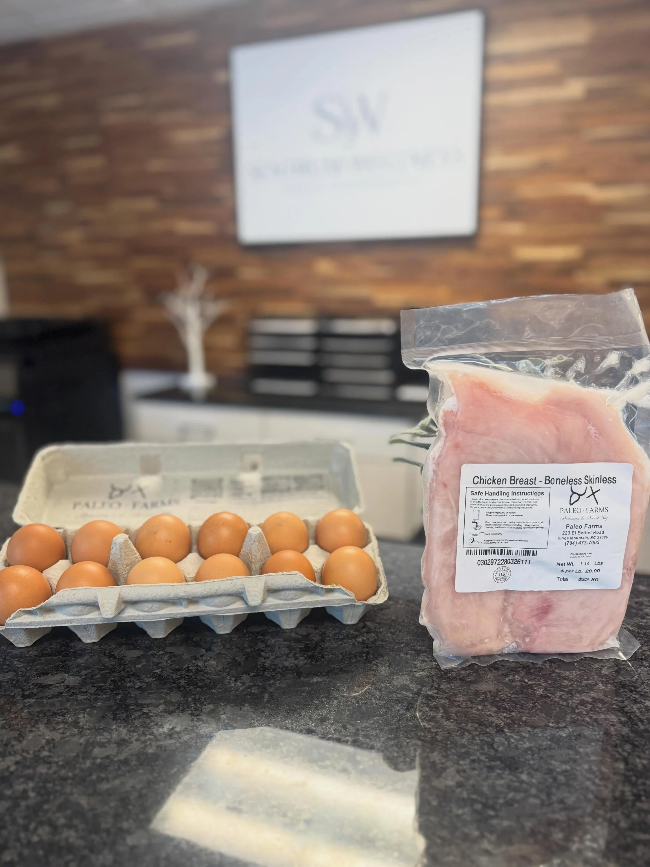 🥚🐔 Fresh restock alert! 🐔🥚

Our farm-fresh eggs and chicken breasts from Paleo Farms are back in stock! If you&rsquo;ve been waiting to grab some, now&rsquo;s the time. High-quality, locally sourced protein that tastes as good as it is for you.

