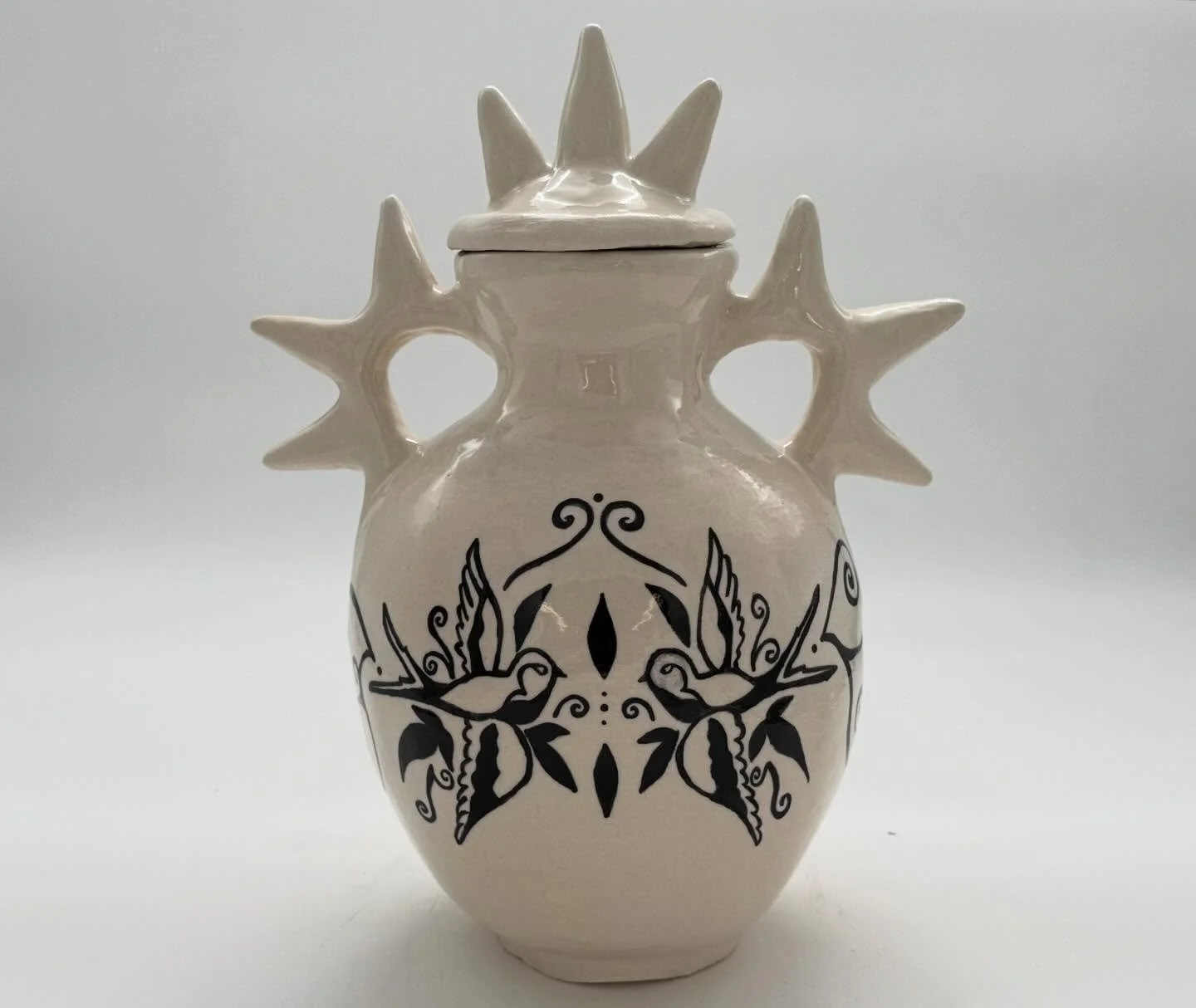 Chirp Vase
B-Mix with sand
⭐️
I love her🌀💫