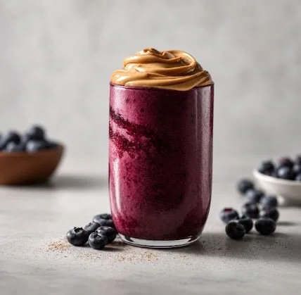 BERRY CHOC PEANUT PROTEIN SMOOTHIE - CALORIES: 325 / P:36g F:4.6g C:34g