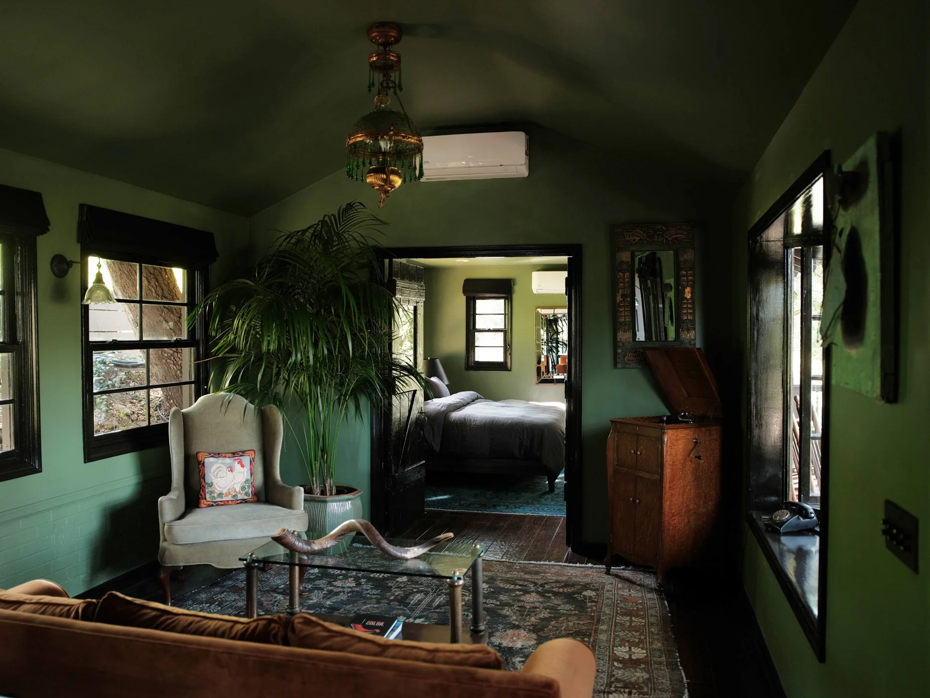 3 bed, 1 bath, 
Hot tub
Sq Ft: [TBD]