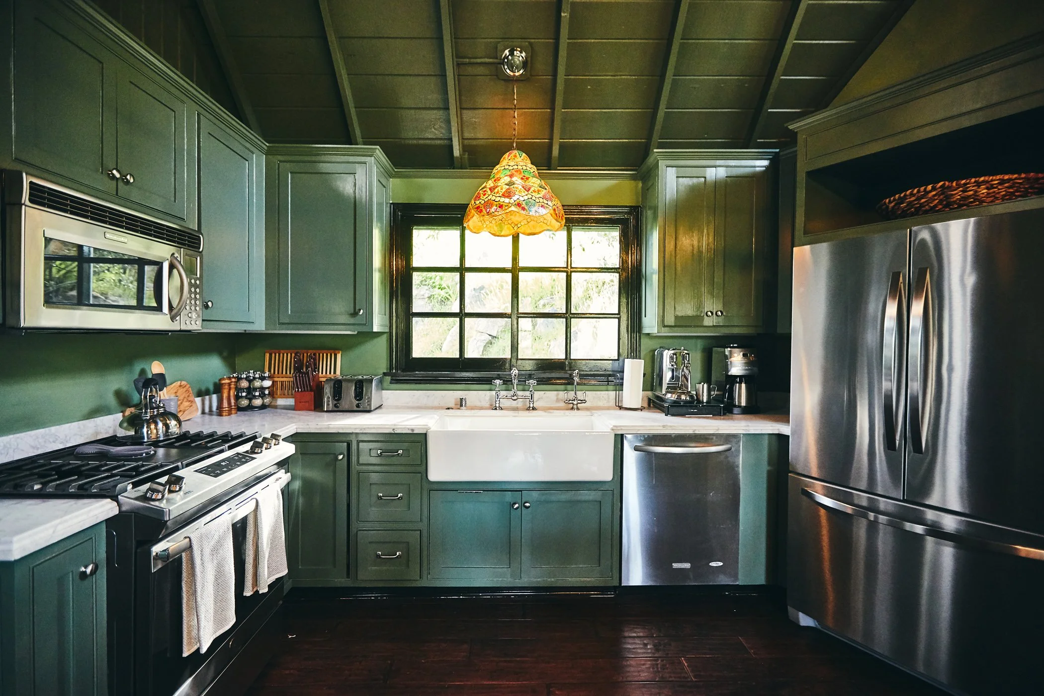 3 bed, 1 bath, 
Hot tub
Sq Ft: [TBD]