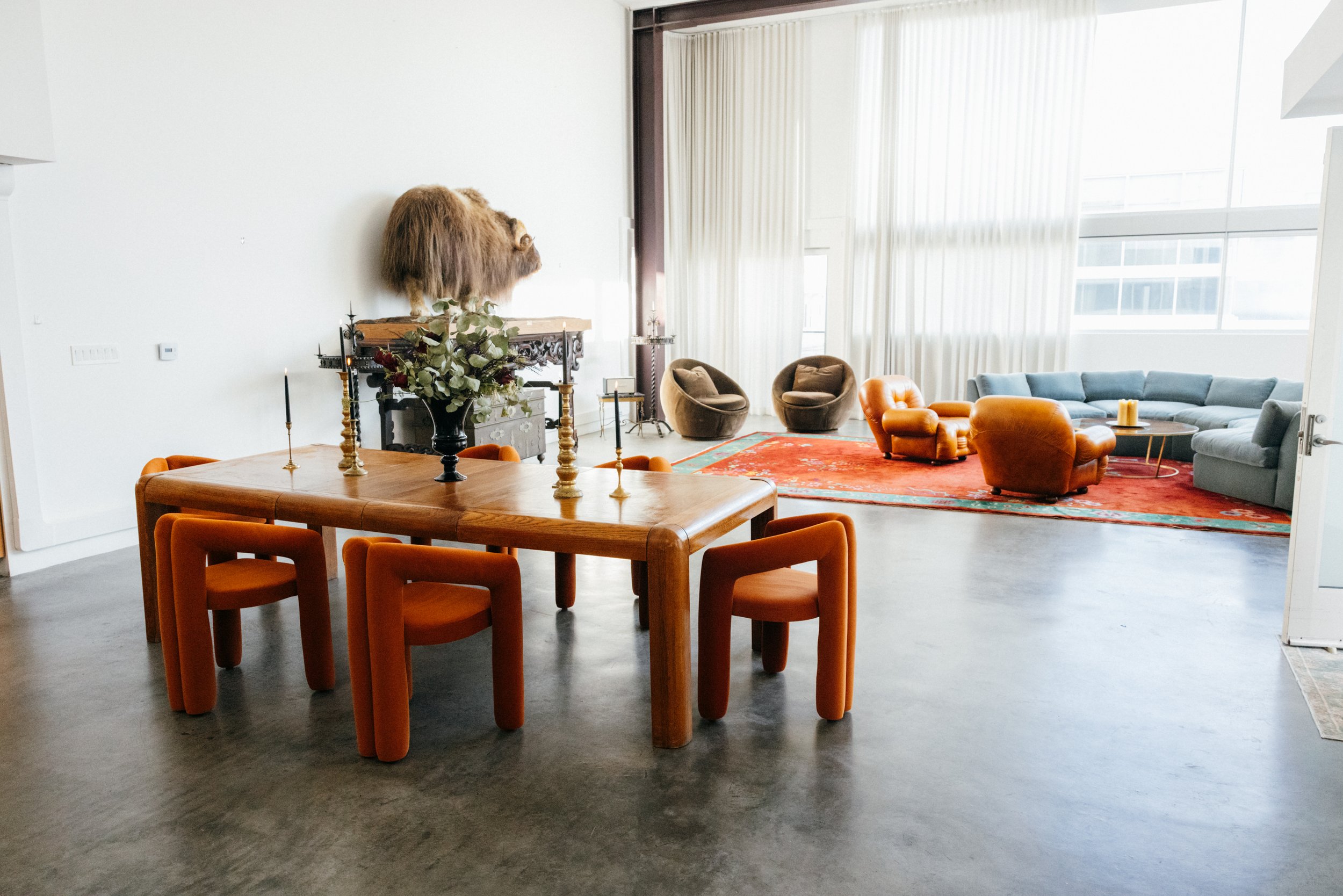 loft-4-dining-area-meeting-space-venice-beach.jpg.jpg