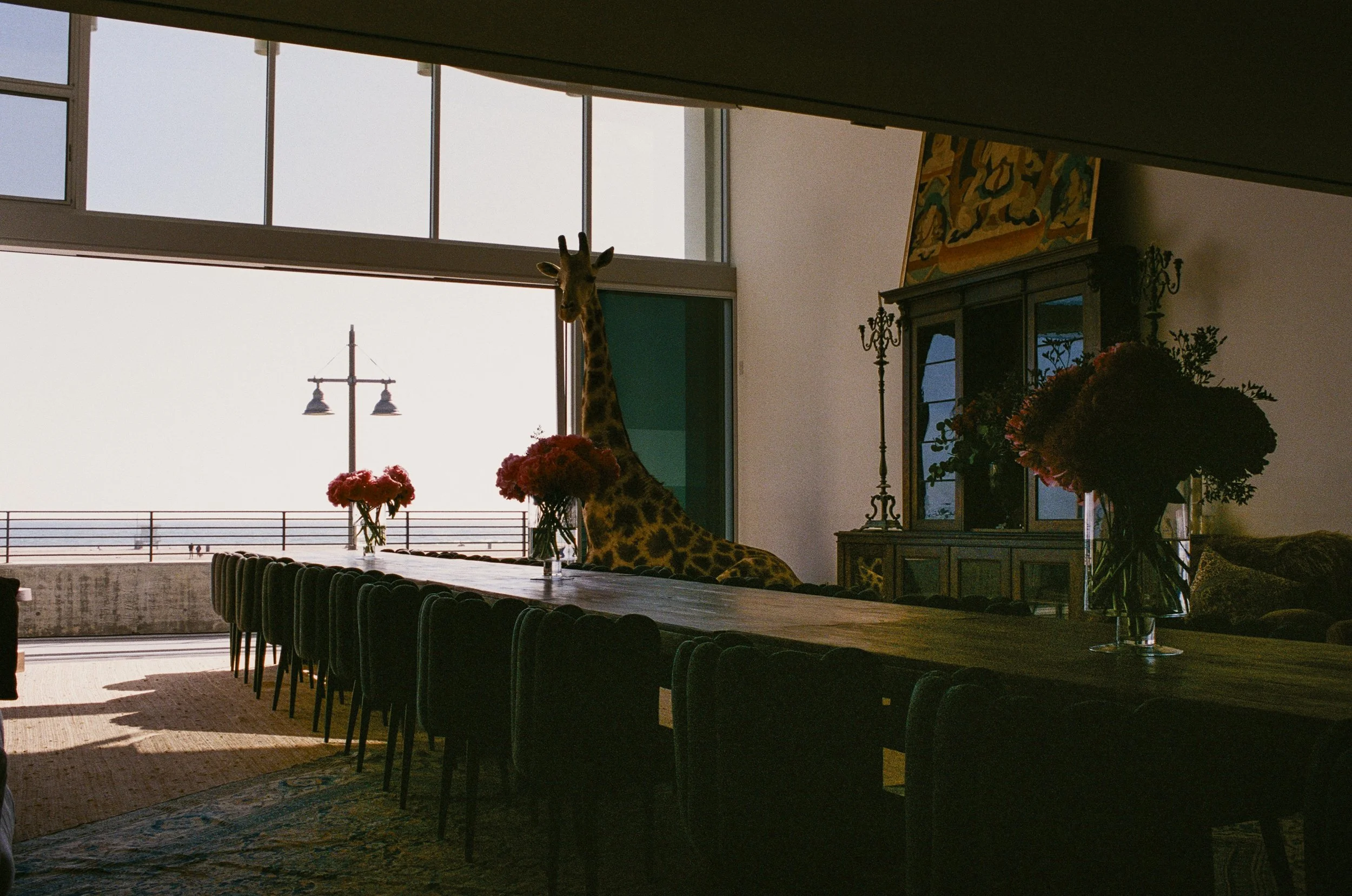 lofts-venice-beach-loft-1-oceanfront-sunset-dining-room.jpg