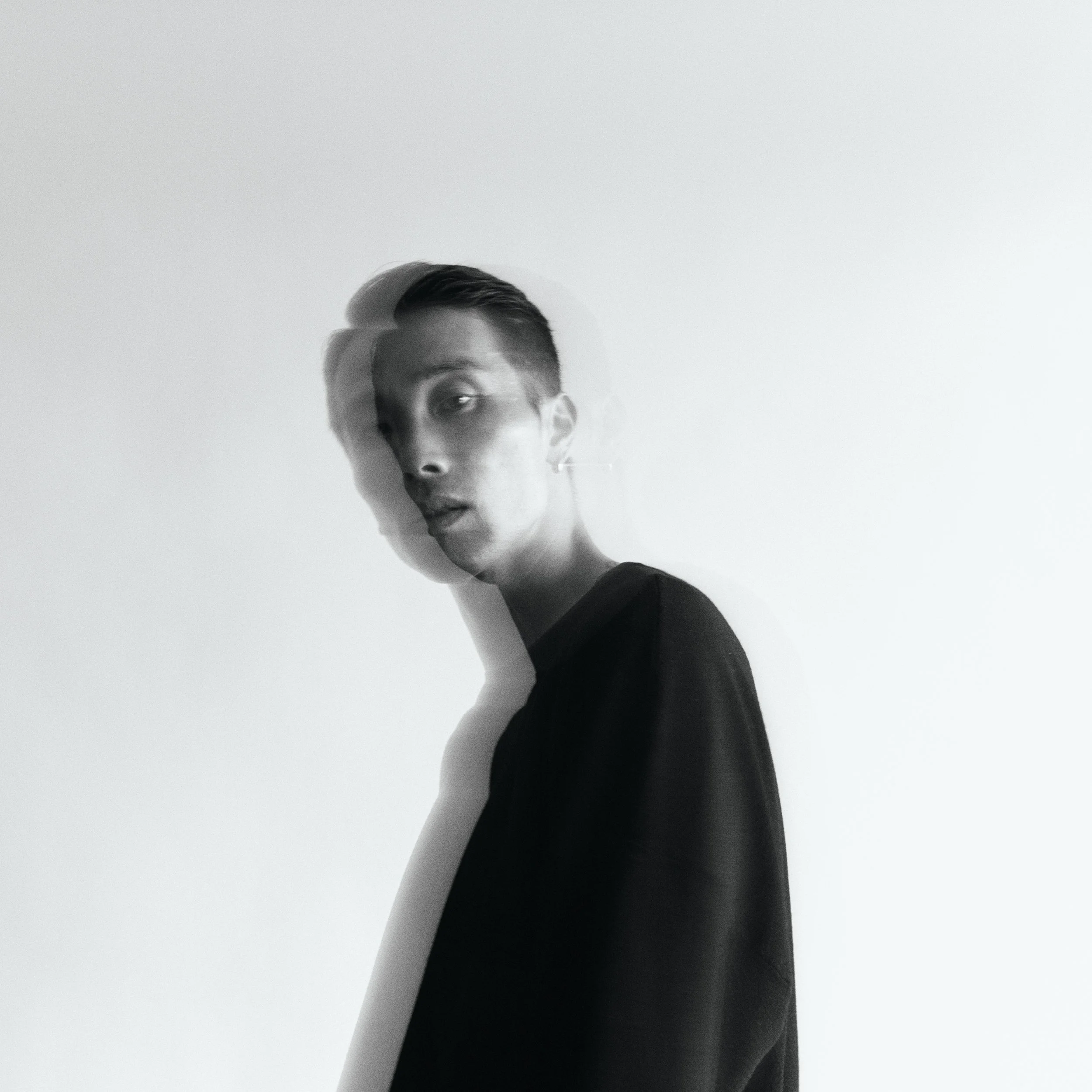 007.REO MATSUMOTO_mono.jpg