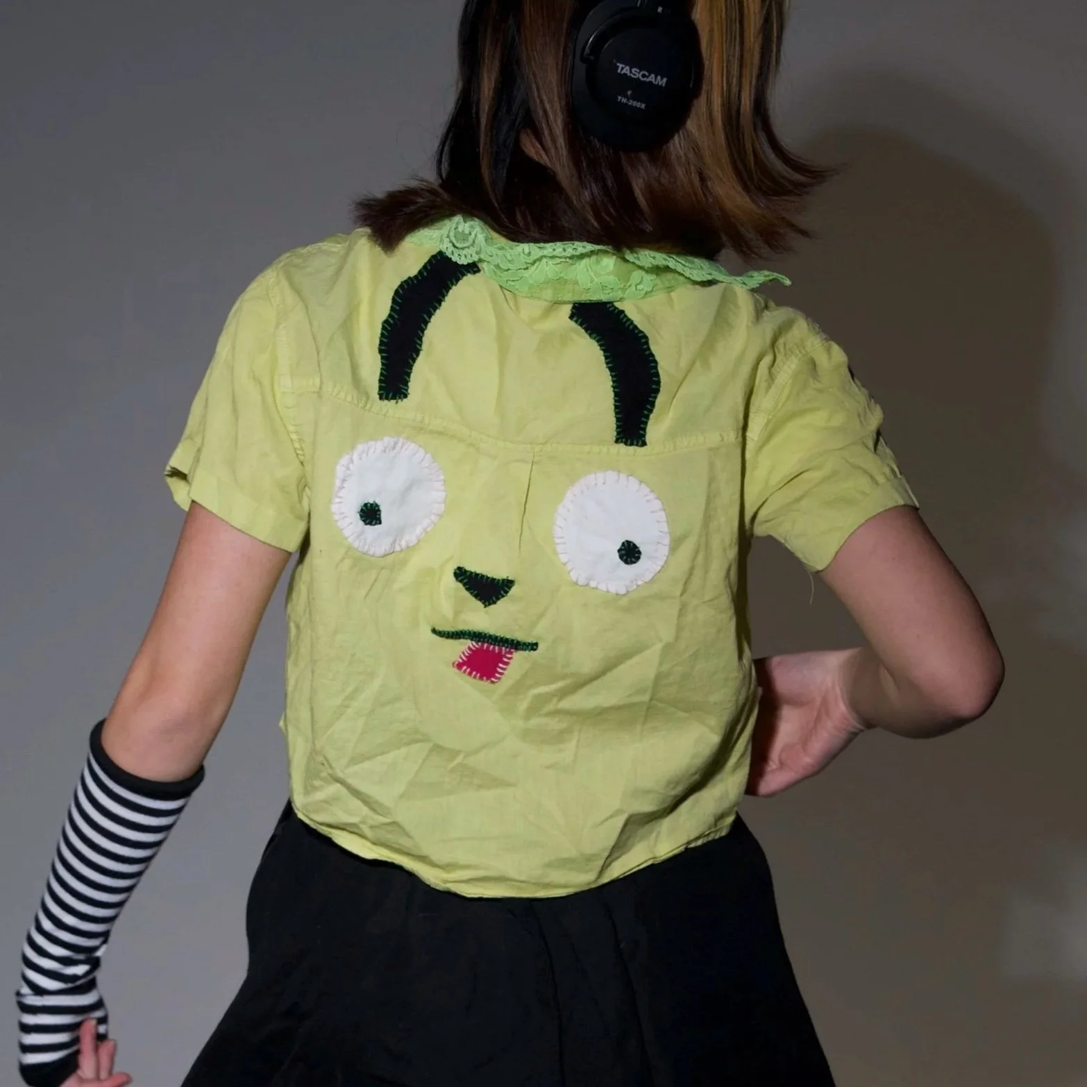 Gir Invader Zim Button Down Crop Top (◣ _ ◢)
