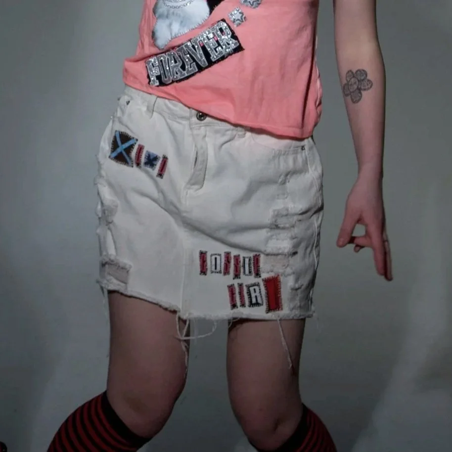 XoXo Gossip Girl Peace Symbol White Denium Skirt ☮︎✌︎︎