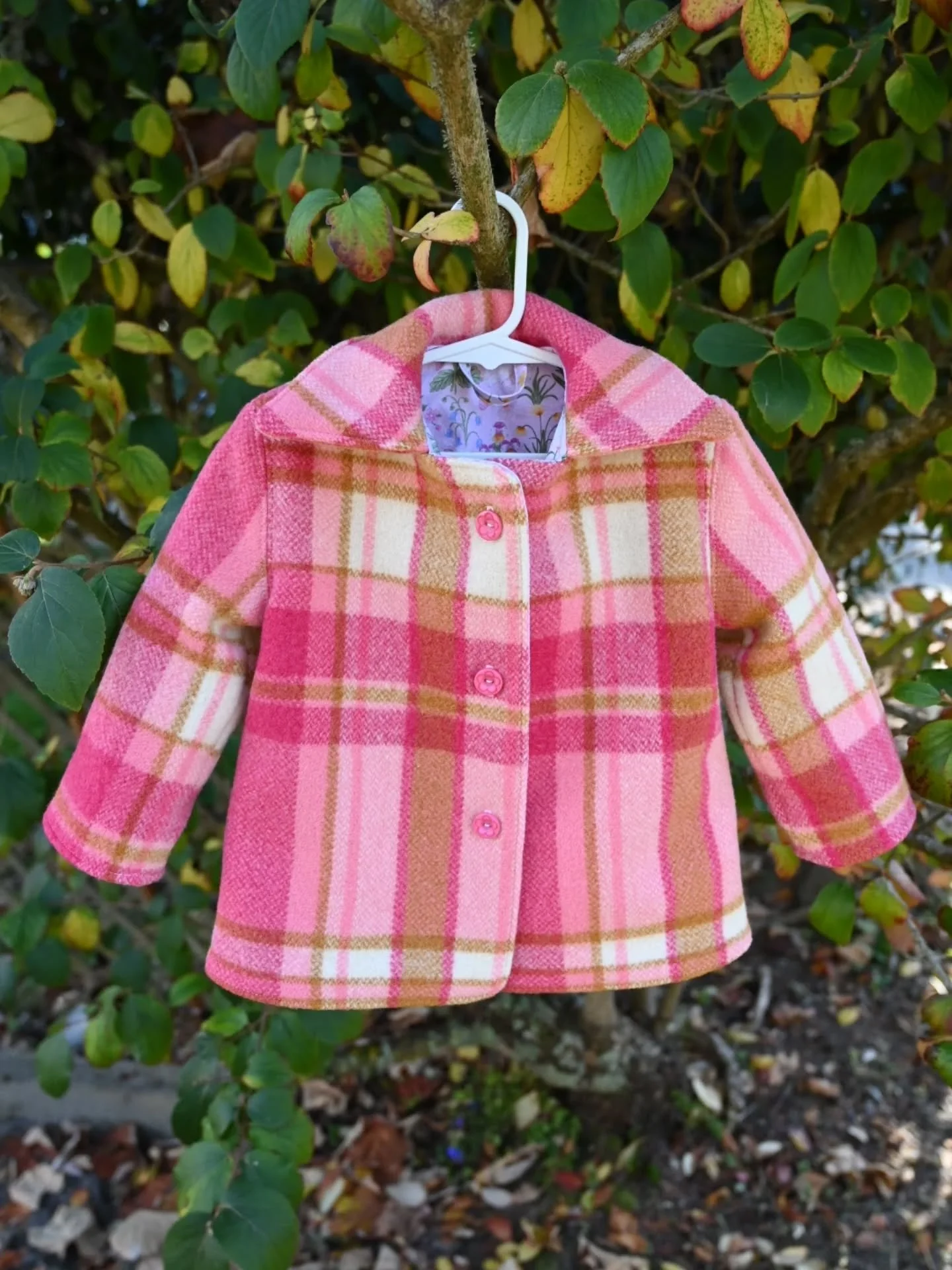 A sweet little coat is on it's way to @kidscollectionnz in Te Awamutu, a boutique children's shop. They've currently got 20% off on all new season stock this King's Birthday Weekend. So if you're in their neck of the woods, go check them out!
.
.
.
.