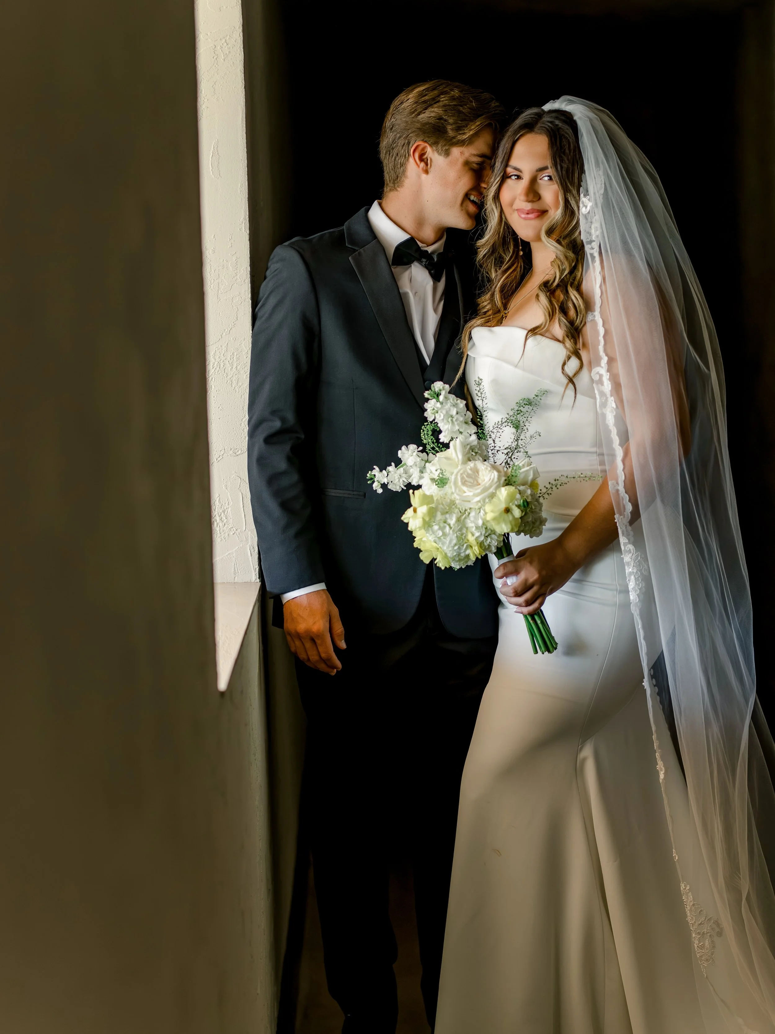 Your wedding photographer is going to love Ravenly, almost as much as you. 🤍💒

Whether you&rsquo;re looking for stunning views, elegant spaces, or those candid moments in between, Ravenly has a spot for it all.

Your wedding date is waiting&hellip;