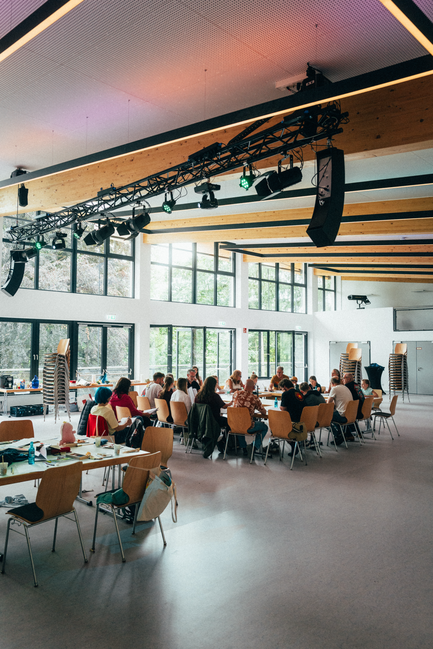 Leseprobe im Veranstaltungssaal in Birstein · © 2026 Niklas Winkler / Birsteiner Festspiele | Foto zur redaktionellen Verwendung freigegeben.