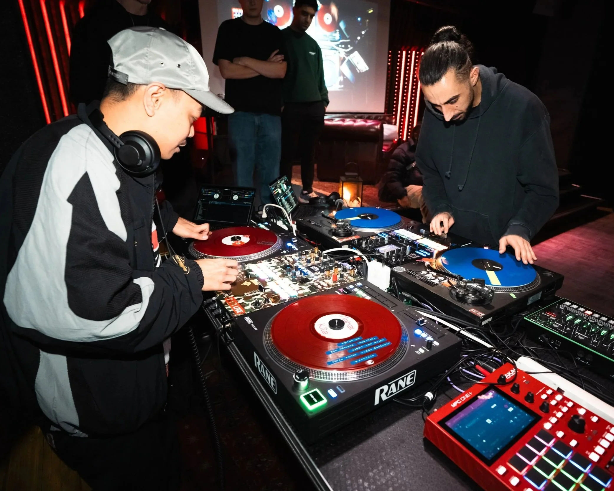 Sigurd 19/12/24
DJ TALK 1 m. Emil Degner, Mai Shaarup, Boogie Rookie, JVC og DJ Ary