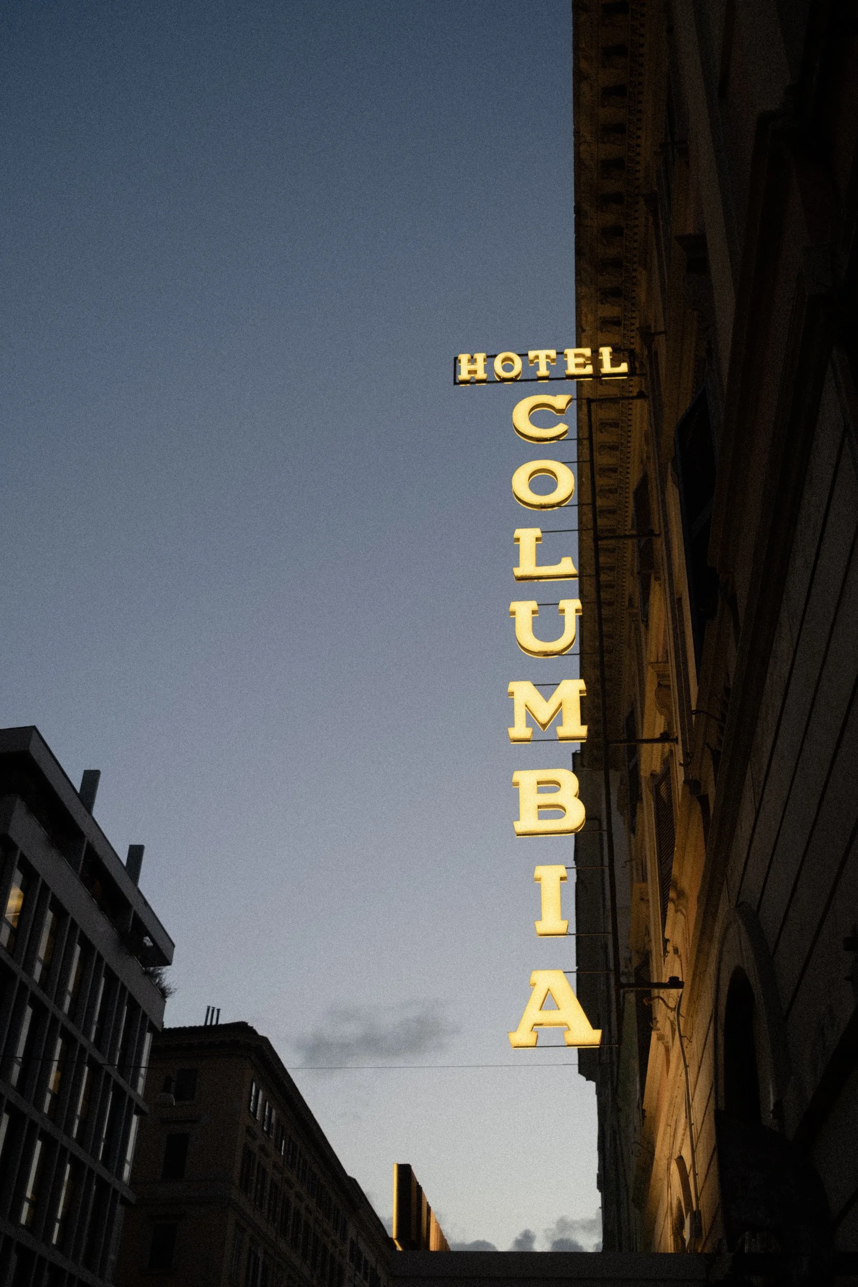 AOIFE & EMILLY NONFICTION LOVE WEDDING PHOTOGRAPHER JUDE & VALENTINE -206.jpg