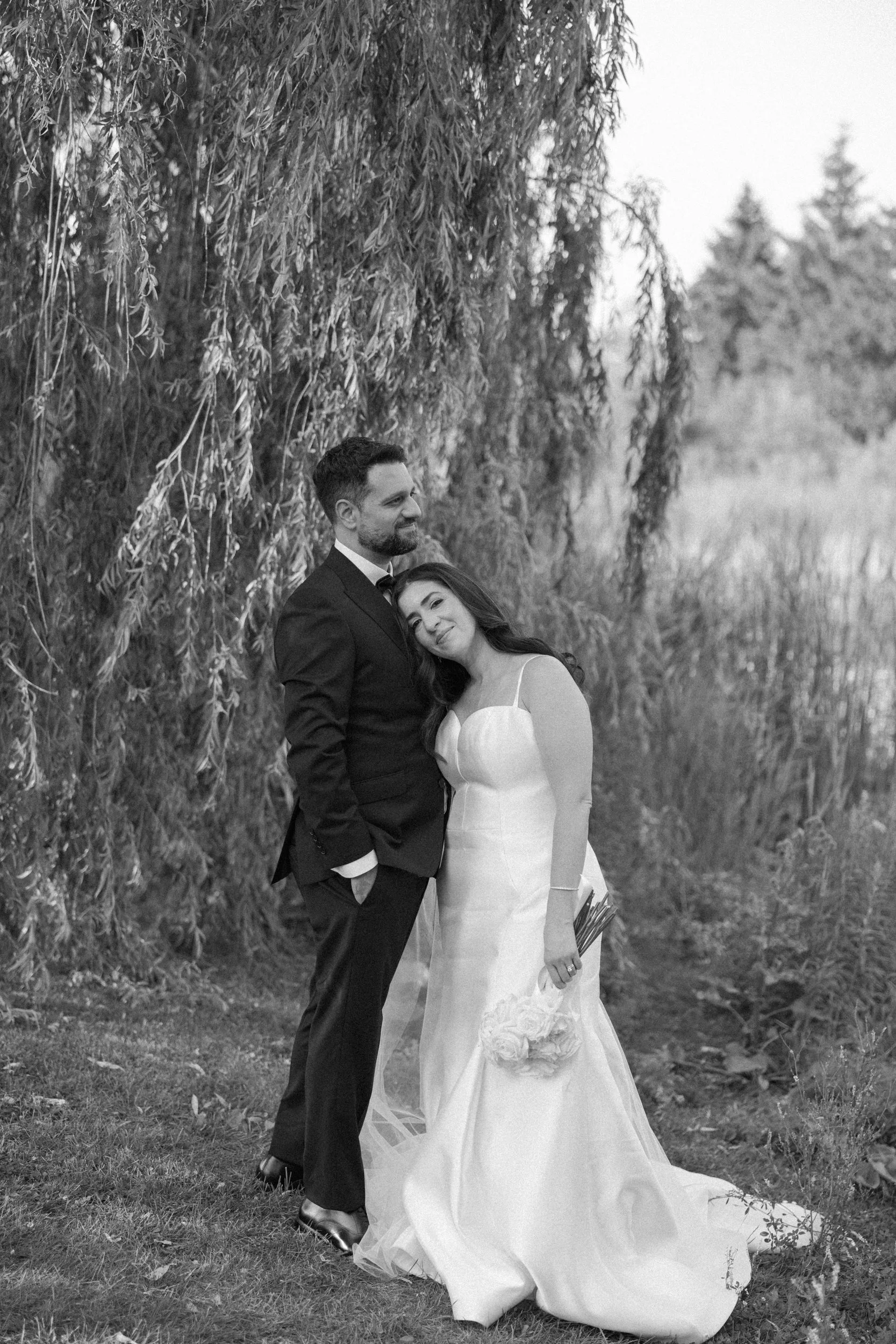 AOIFE & EMILLY NONFICTION LOVE WEDDING PHOTOGRAPHER JUDE & VALENTINE -225.jpg