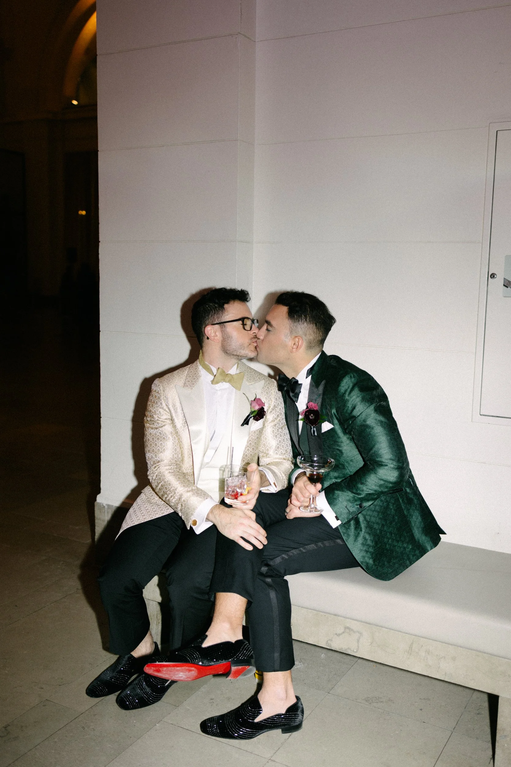 AOIFE & EMILLY NONFICTION LOVE WEDDING PHOTOGRAPHER JUDE & VALENTINE -133.jpg