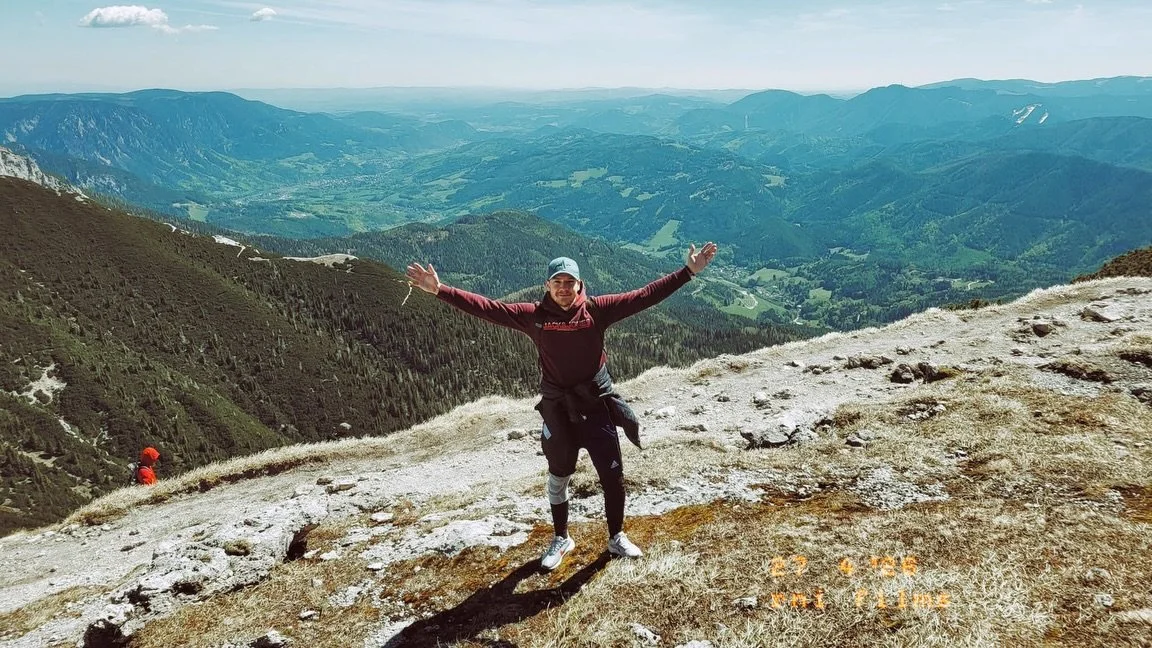H&eacute;tv&eacute;gi t&uacute;ra, 13 km, 2007m📽️🥾🏔️
&bull;
#hiking #rax #mountain #weekend #landscape