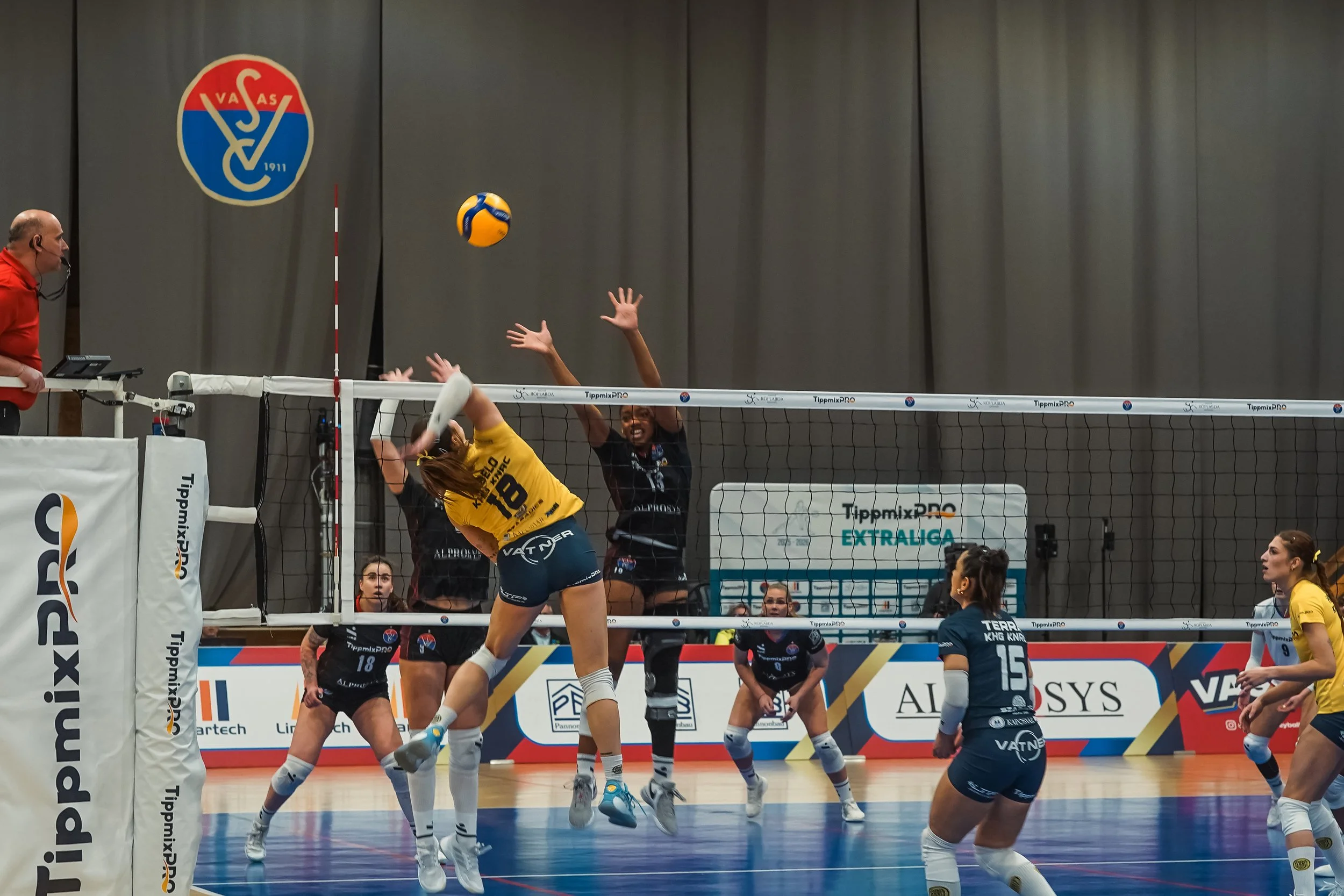 vasas_khg_roplabda (8 of 39).JPG