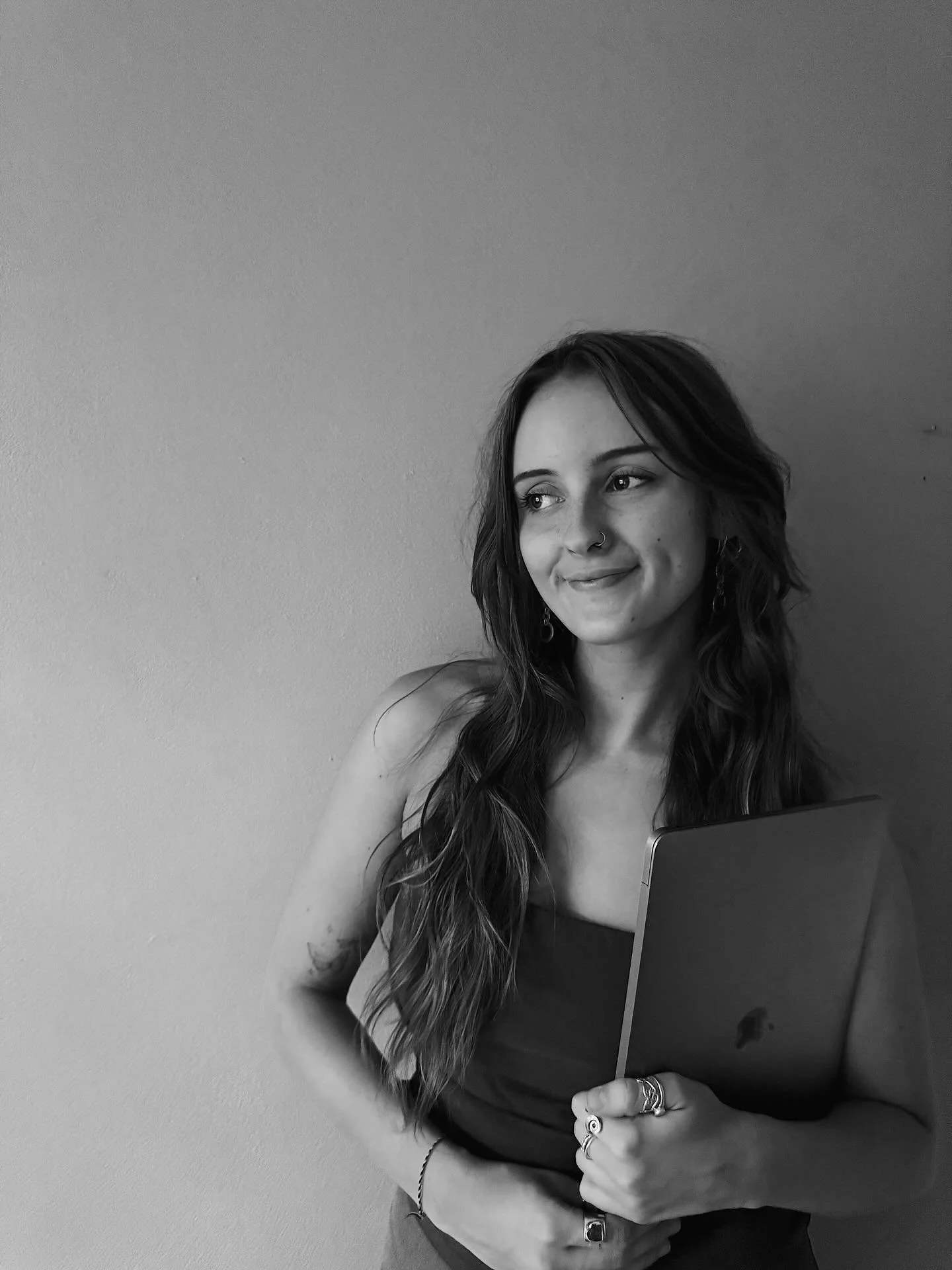 ｡𖦹&deg;꩜.ೃ࿔

As a little introduction to this nourishing corner of the internet, here is a little about me and my intention with this space

I&rsquo;m Teagan, I am a Clinical Naturopath &amp; RYT Yoga Teacher, and I am beyond excited to share more a