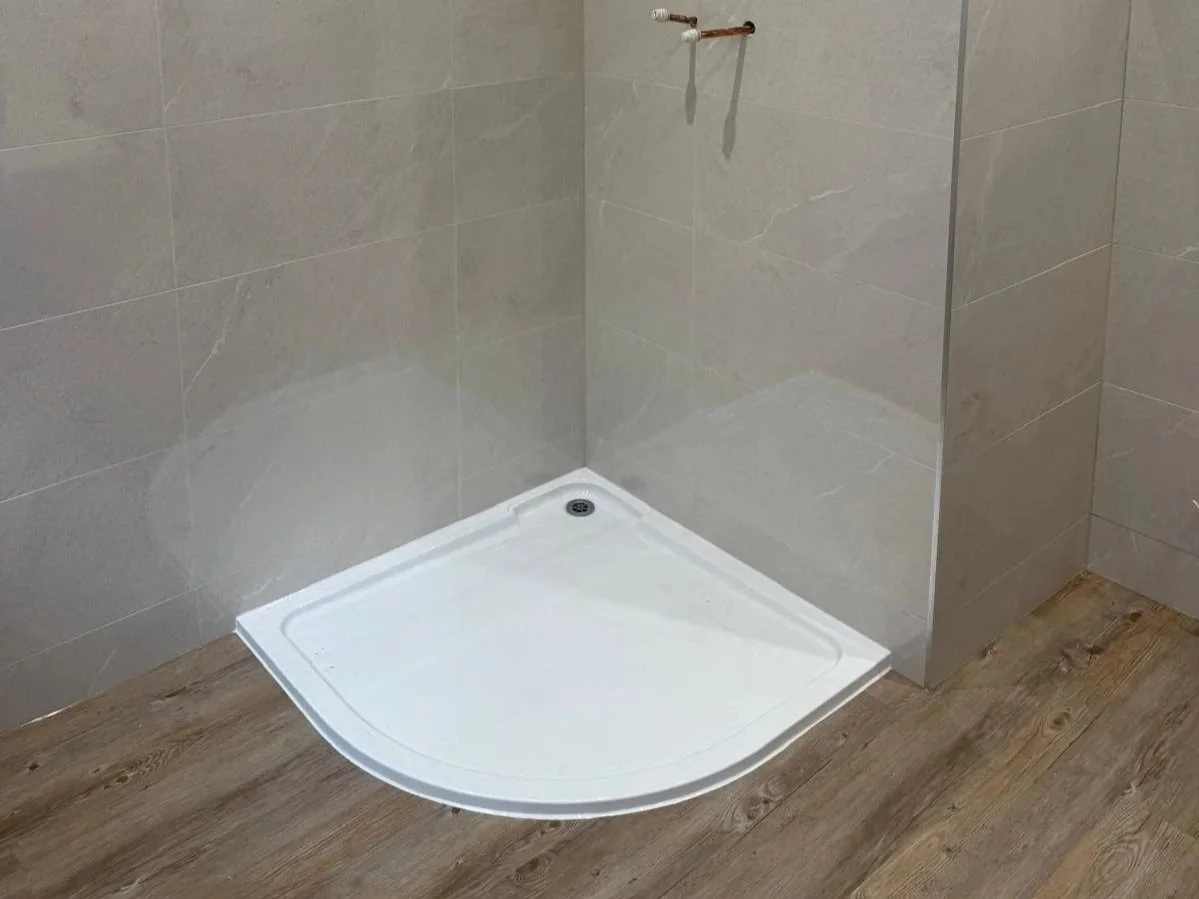 Detail round shower tray