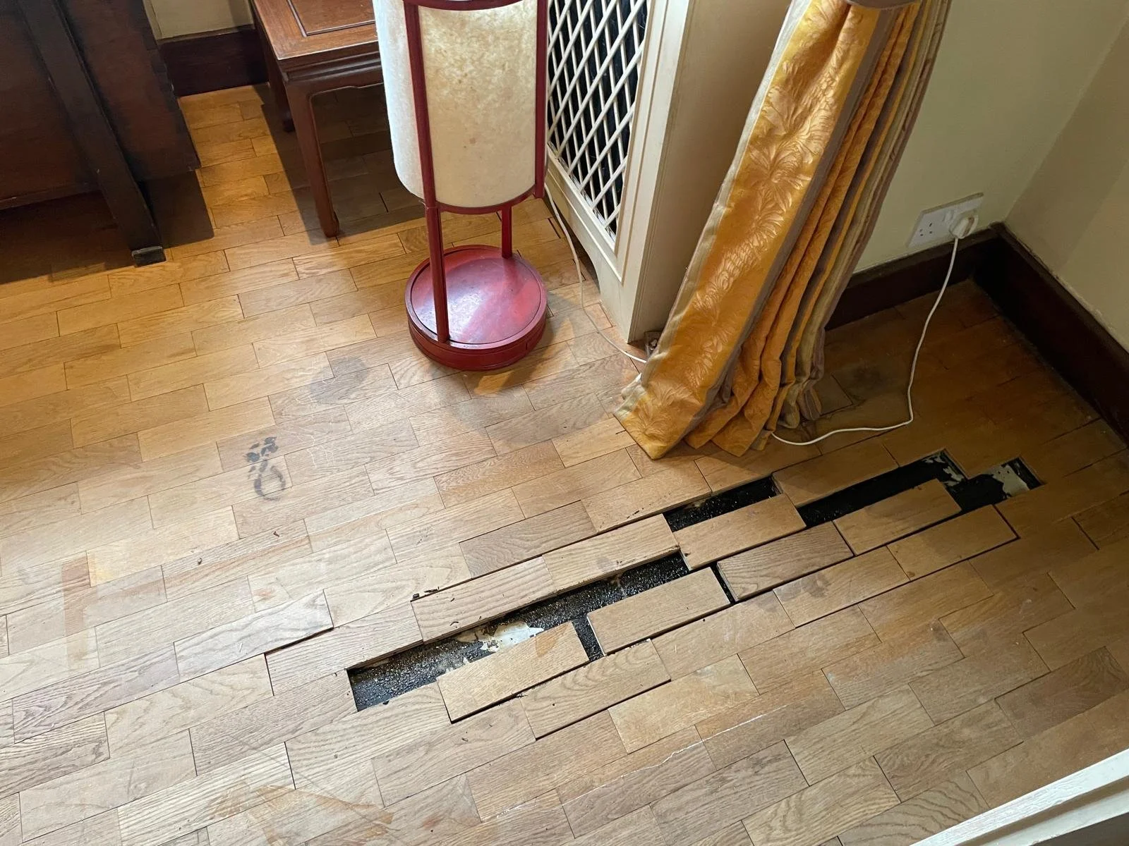 Oakwood block Flooring damp issue rectified and reinstalled with recommended adhesive