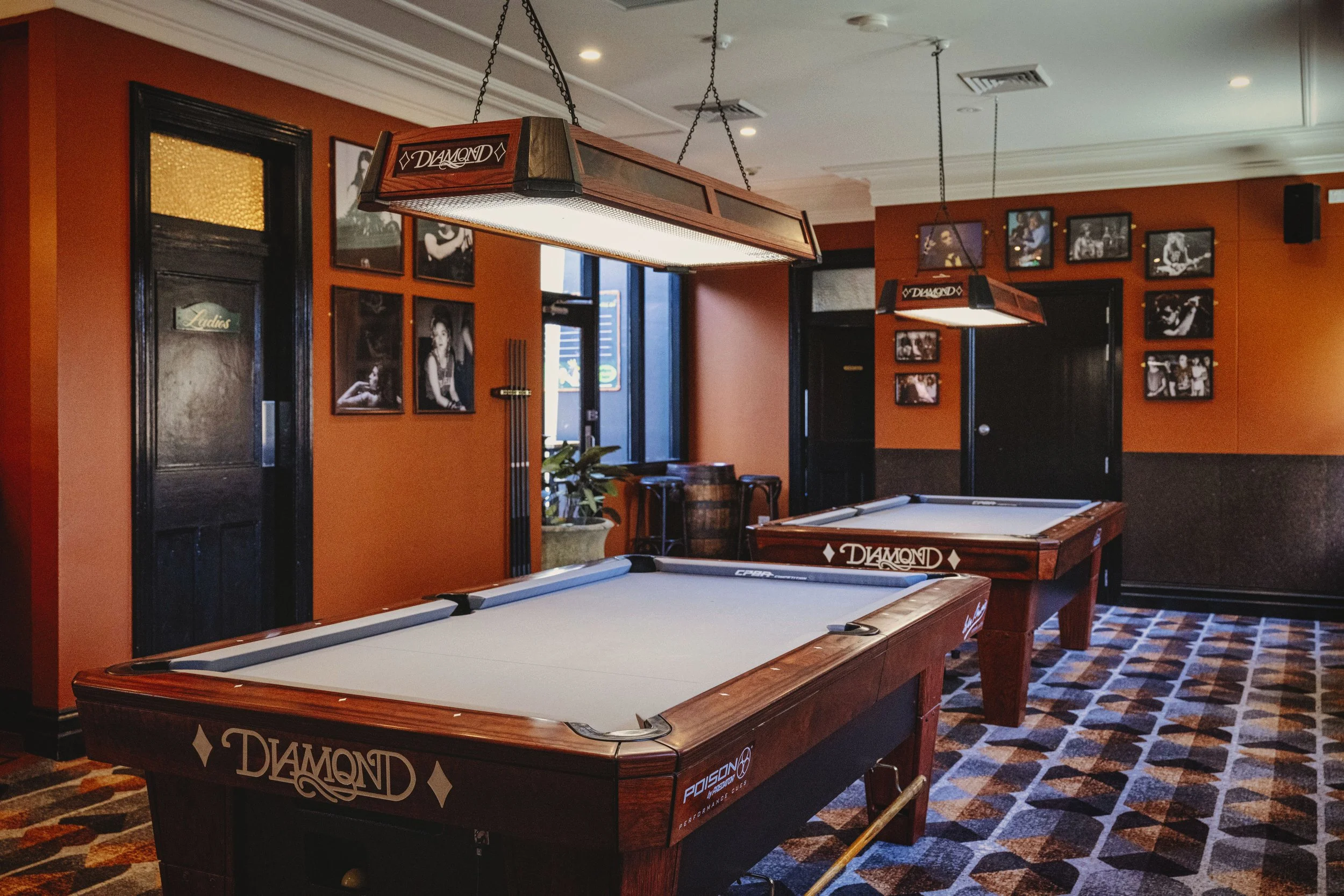 The best places to play pool in Sydney. Pool table services in Glebe NSW. Friend in Hand Hotel Pool tables. Pool bars, pool halls, billiards clubs, and sports bars