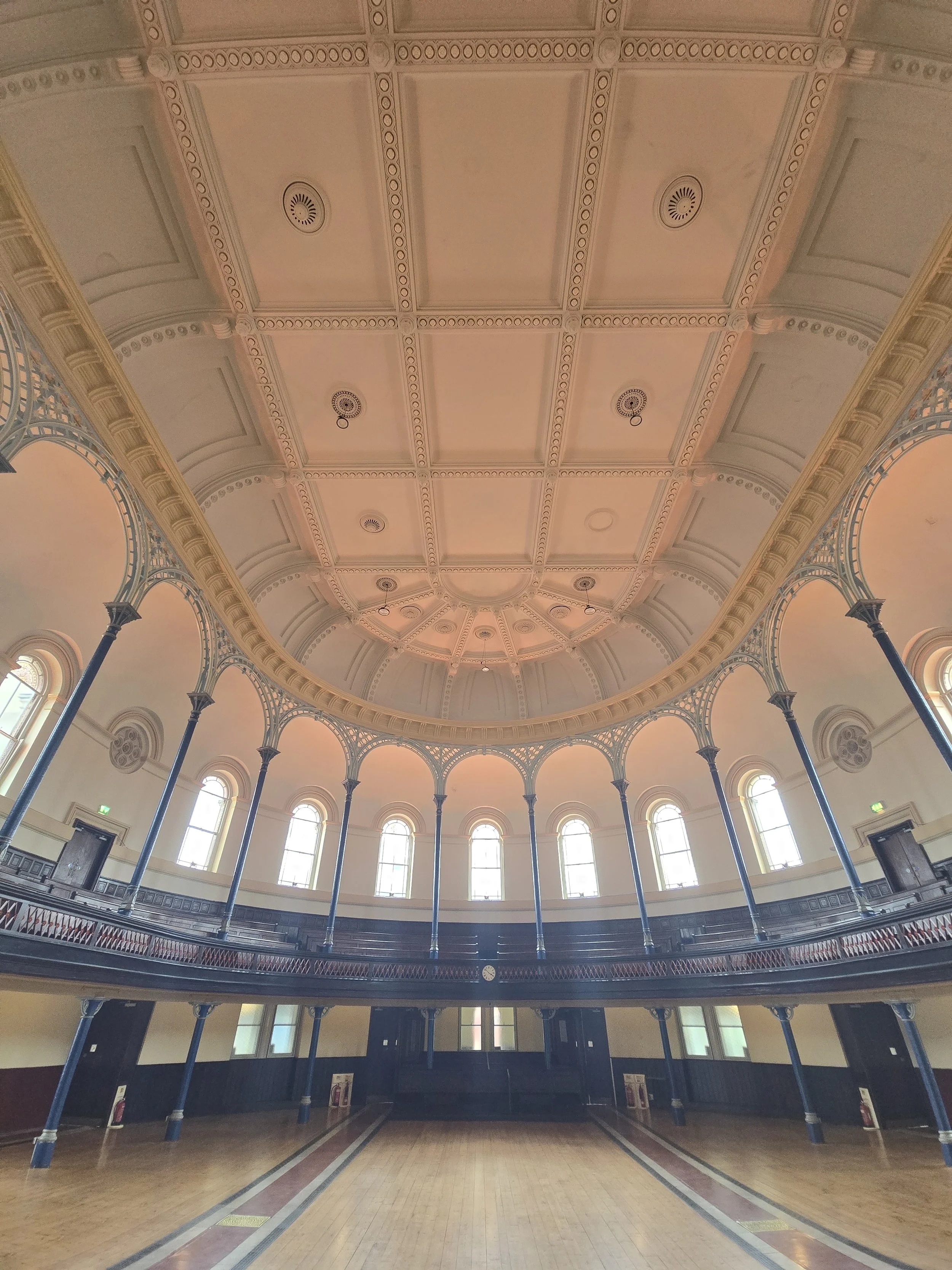 wedding-venue-east-london-round-chapel
