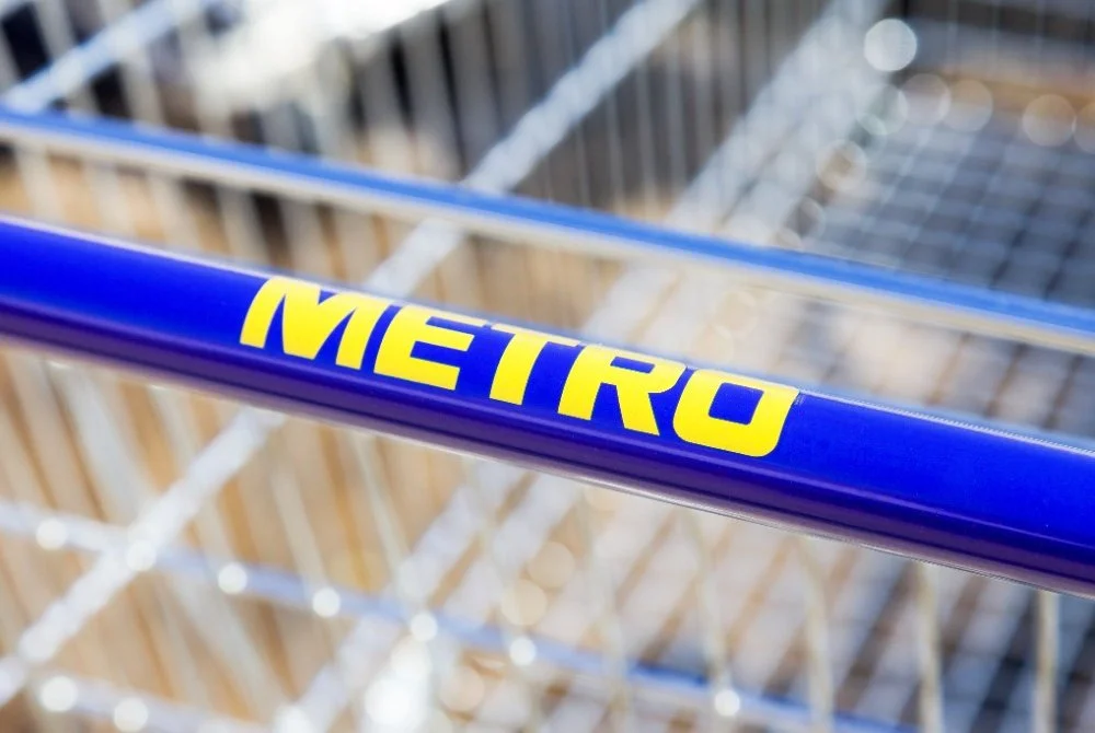 Pushing for Global Change: METRO Pledges to End Cages in 23 Countries