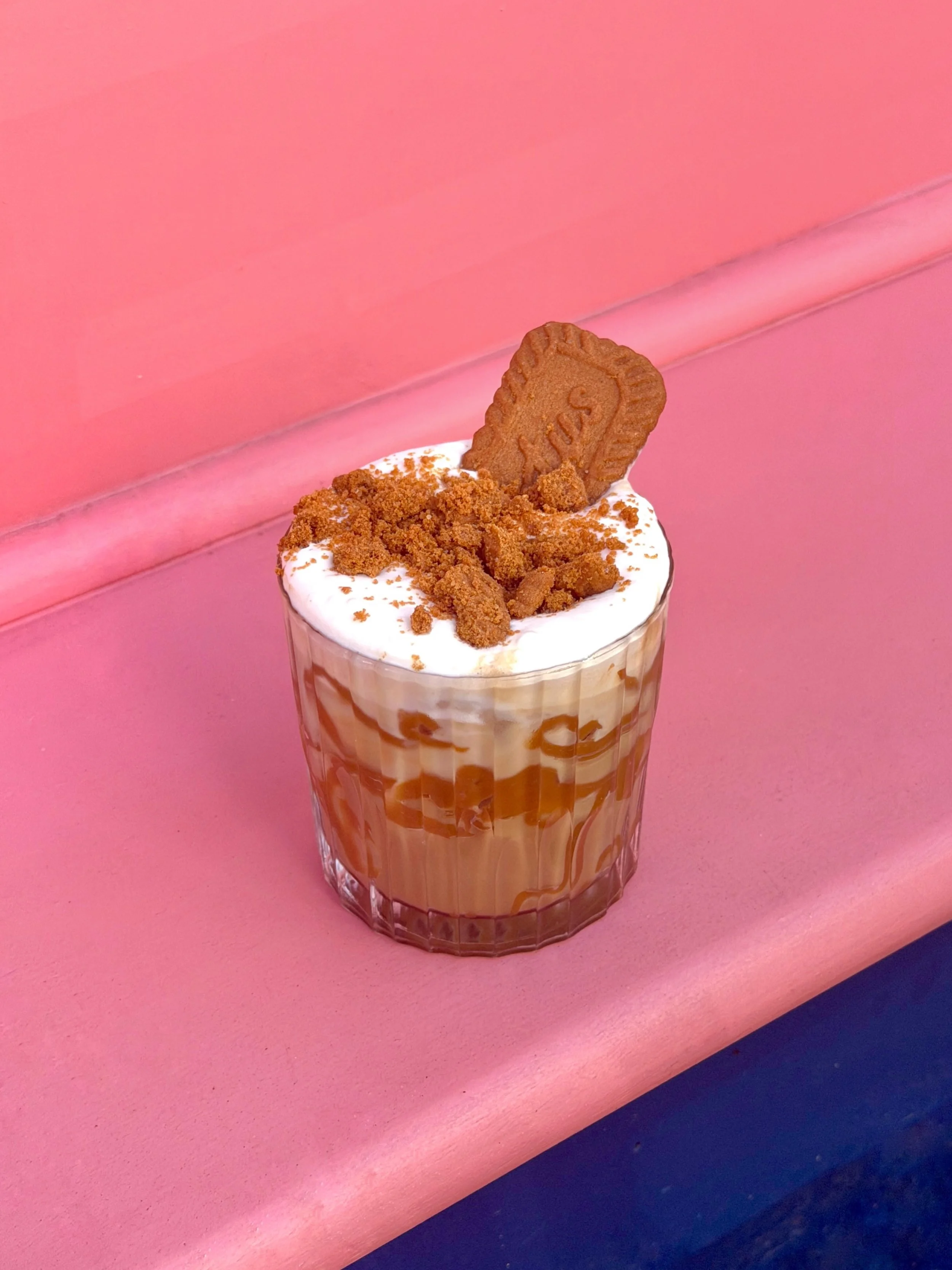 Biscoff ice latte. 

With our cold foam. 

What dreams are made of. 

Get hooked