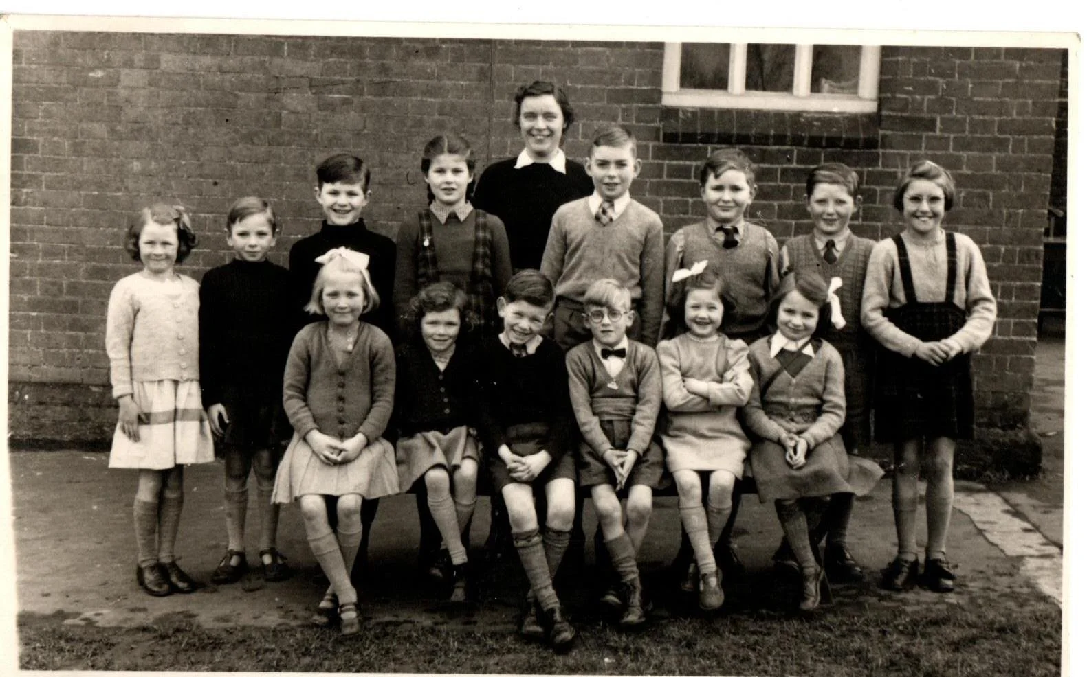 Cretingham School via GW, c. 1954.jpg