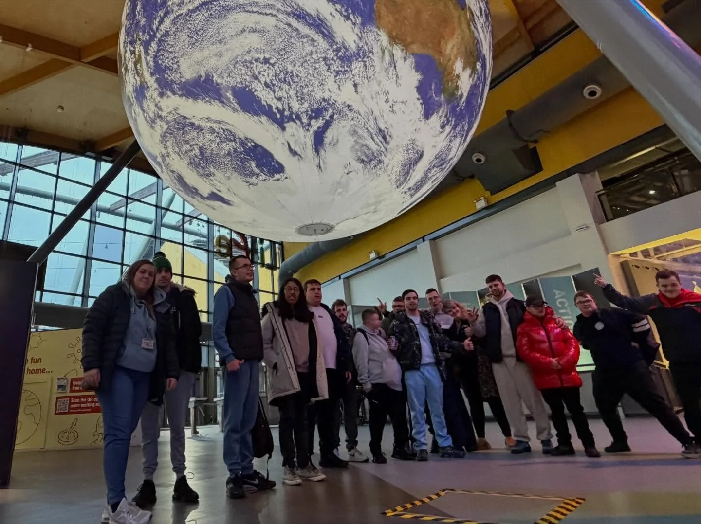 🥼🧬⚗️🔭🧪🧑&zwj;🔬👩&zwj;🔬👨&zwj;🔬